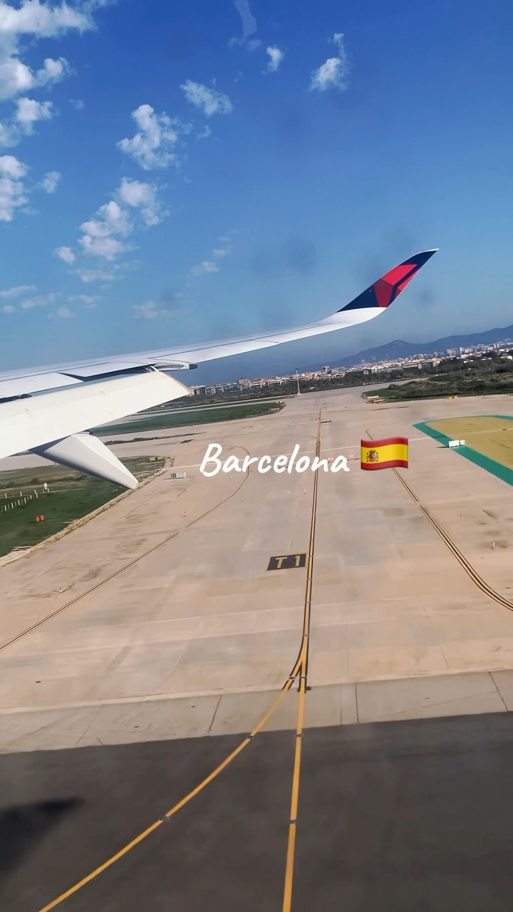 🇪🇸 Discover the vibrant charm of Barcelona — where stunning architecture, delicious tapas, and Mediterranean views come together for the ultimate getaway. Explore the iconic Sagrada Familia, stroll through Park Güell, and soak up the energy of Las Ramblas.
✈️ Ready to make Barcelona your next adventure? Let’s do it!
#travelwithkenh #barcelona #travelinspo