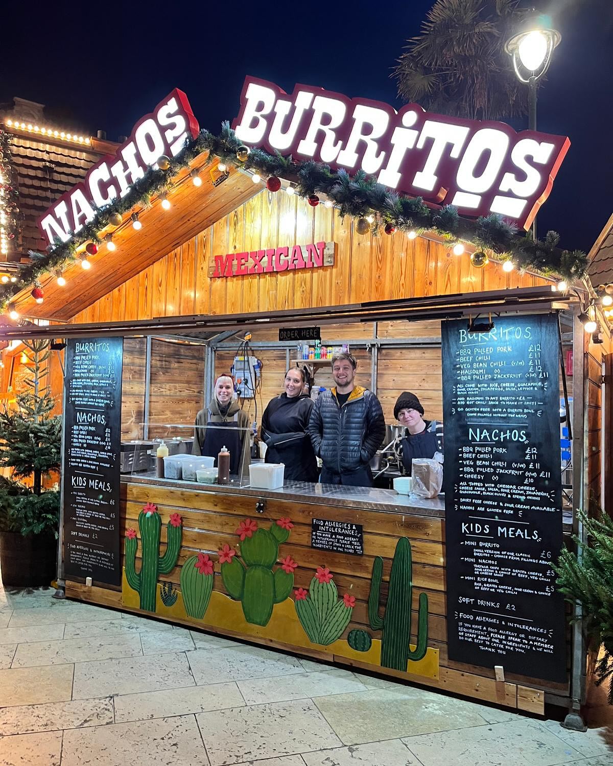 What a busy week at our first @bournemouthchristmasmarket - thanks so much for having us!
Also a massive thank you to all of our fabulous customers so far - we’ve had such great feedback.
If you haven’t already, come on down and try our brilliant burritos, naughty nachos, affordable kids meals and healthy wholesome rice bowls!
We offer meat, vegetarian, vegan, dairy free and gluten free options. All meals come fully loaded so no extra costs for guacamole, cheese etc and add hot sauce if you fancy an extra kick!
We will be open 11am - 10pm every day until Jan 1st!