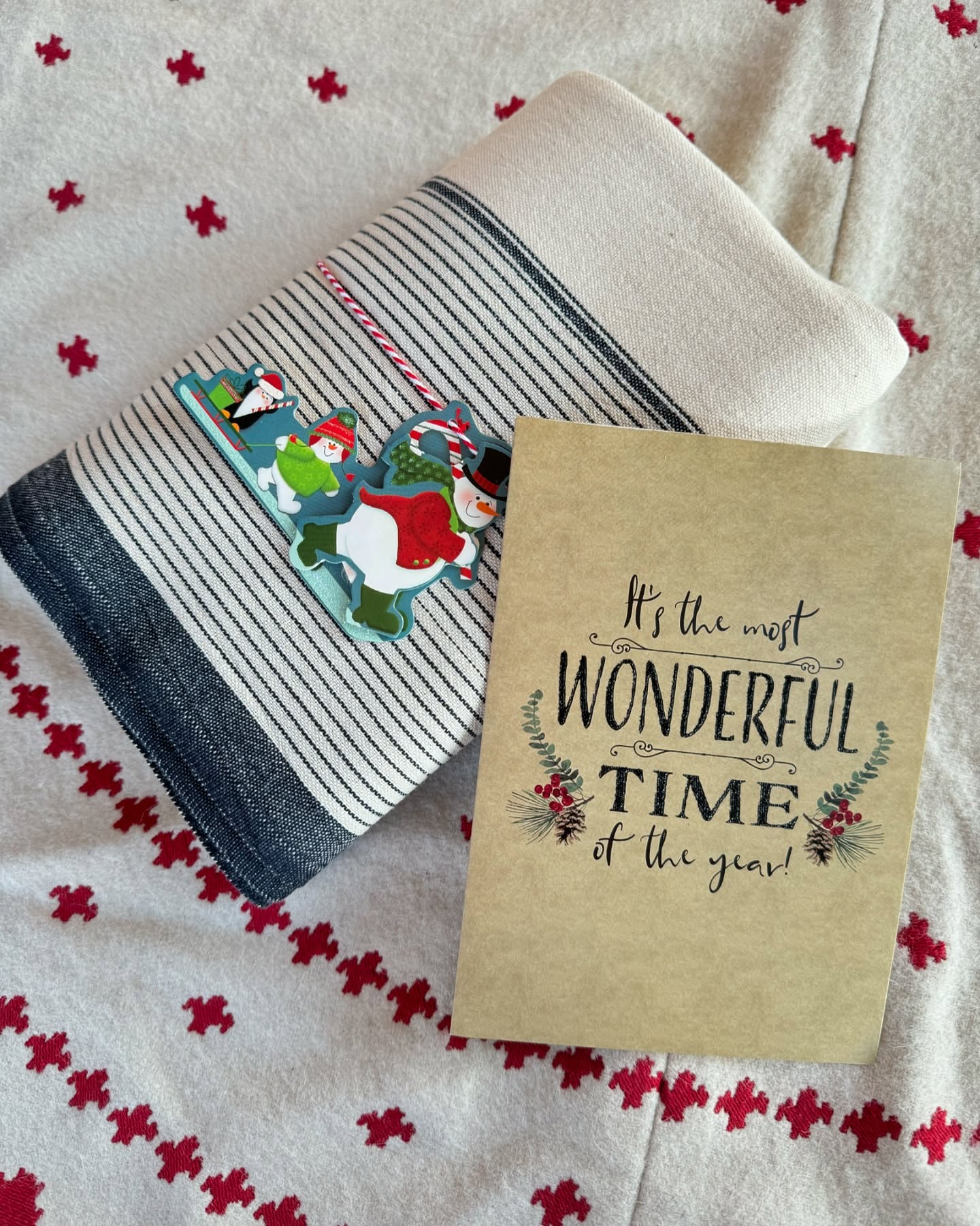 Wrap your loved ones with hand-woven Turkish towels.❤️
A great gift that can be used in summer and winter.
Now free shipping option and 20-30% discounts are offered on our website. Your orders are sent with special packaging for you ❤️
#christmasdecor
#cristmasgift #blackfridaysale
#