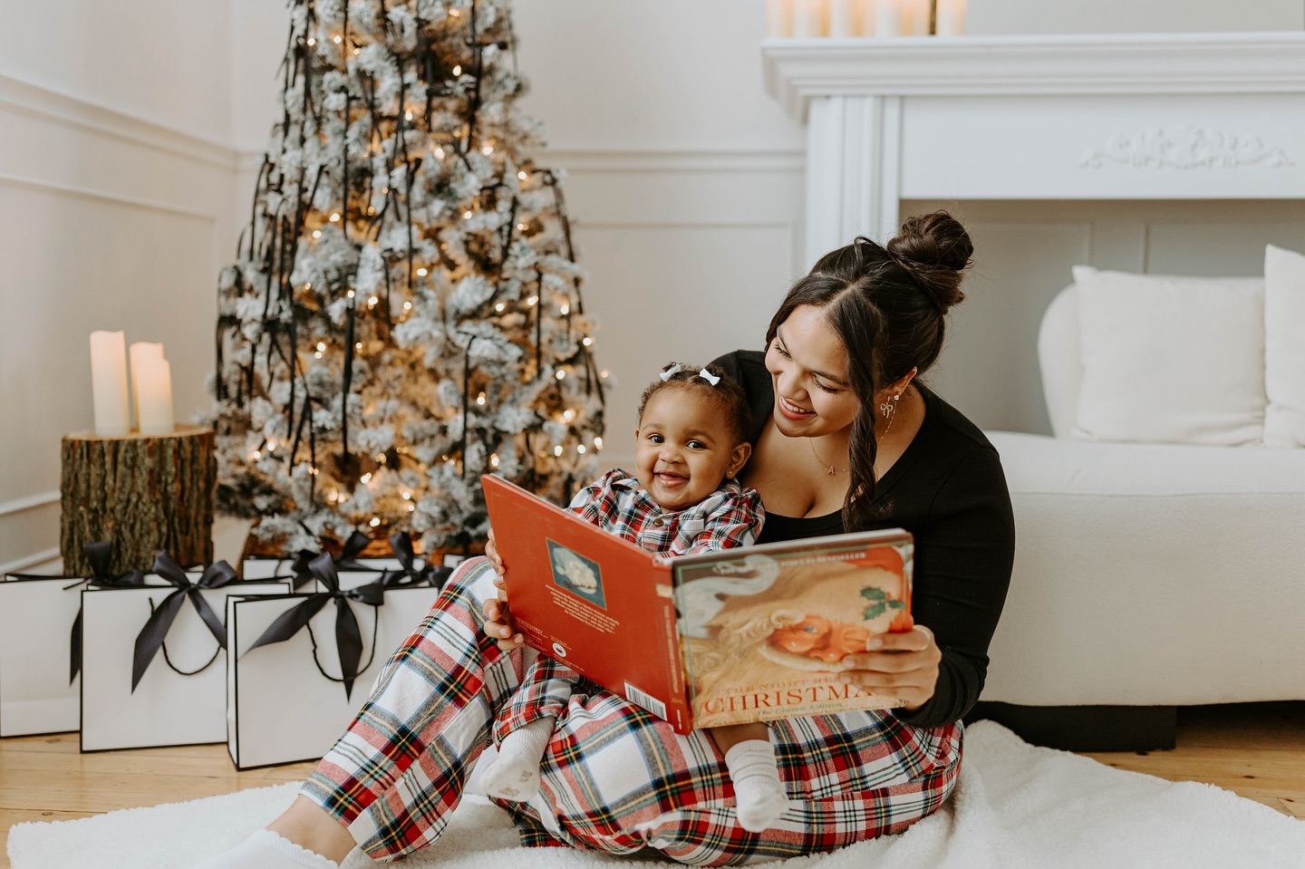 I mean COME ON.…Hallmark better call me because that’s the exact vibe these beautiful ladies gave me 🤍