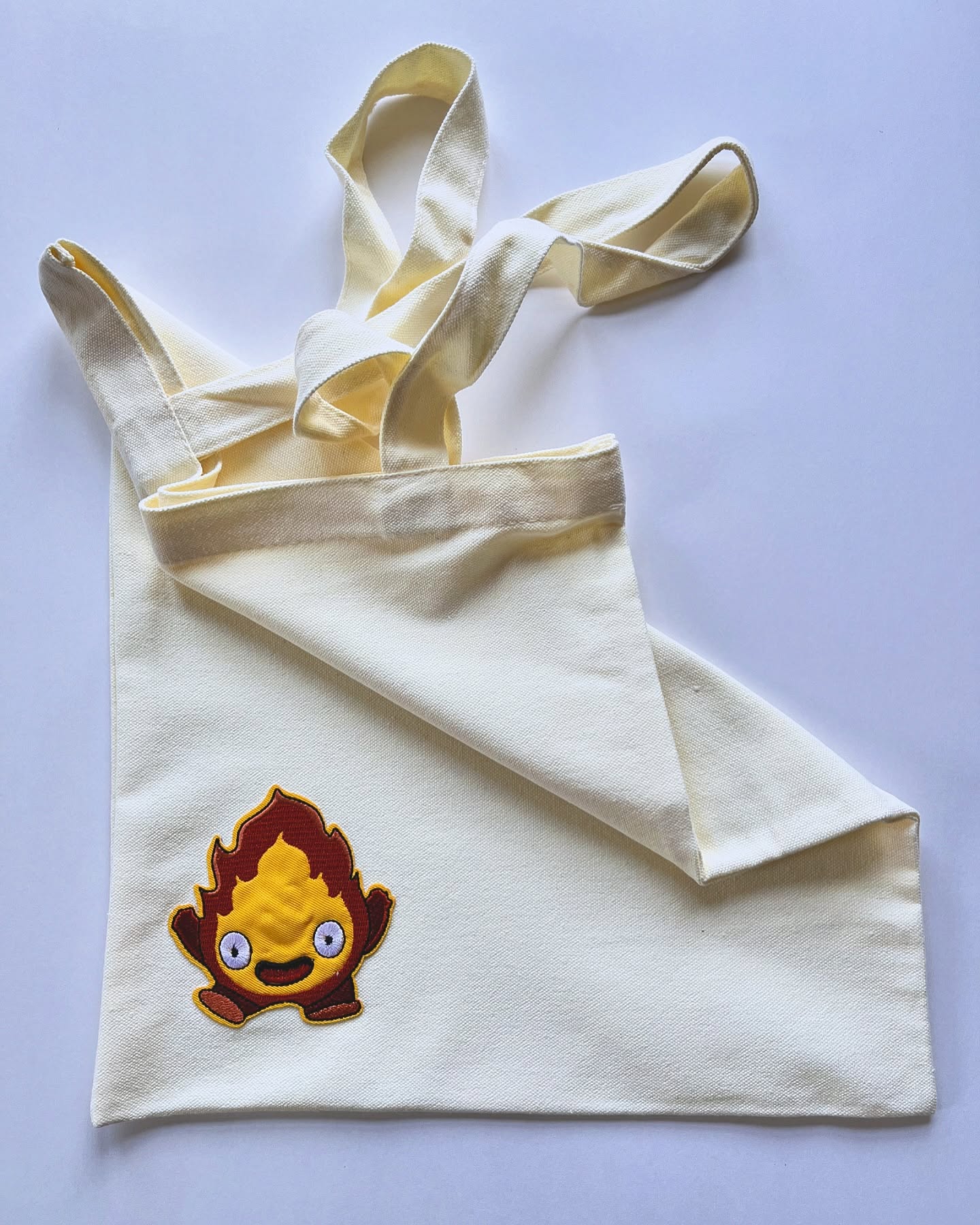 Launching cute tote bags on our website tomorrow!
.
.
.
.
#ghibli #howlsmovingcastle #calcifer🔥 #calcifer #anime #japanimation #ghiblistudio