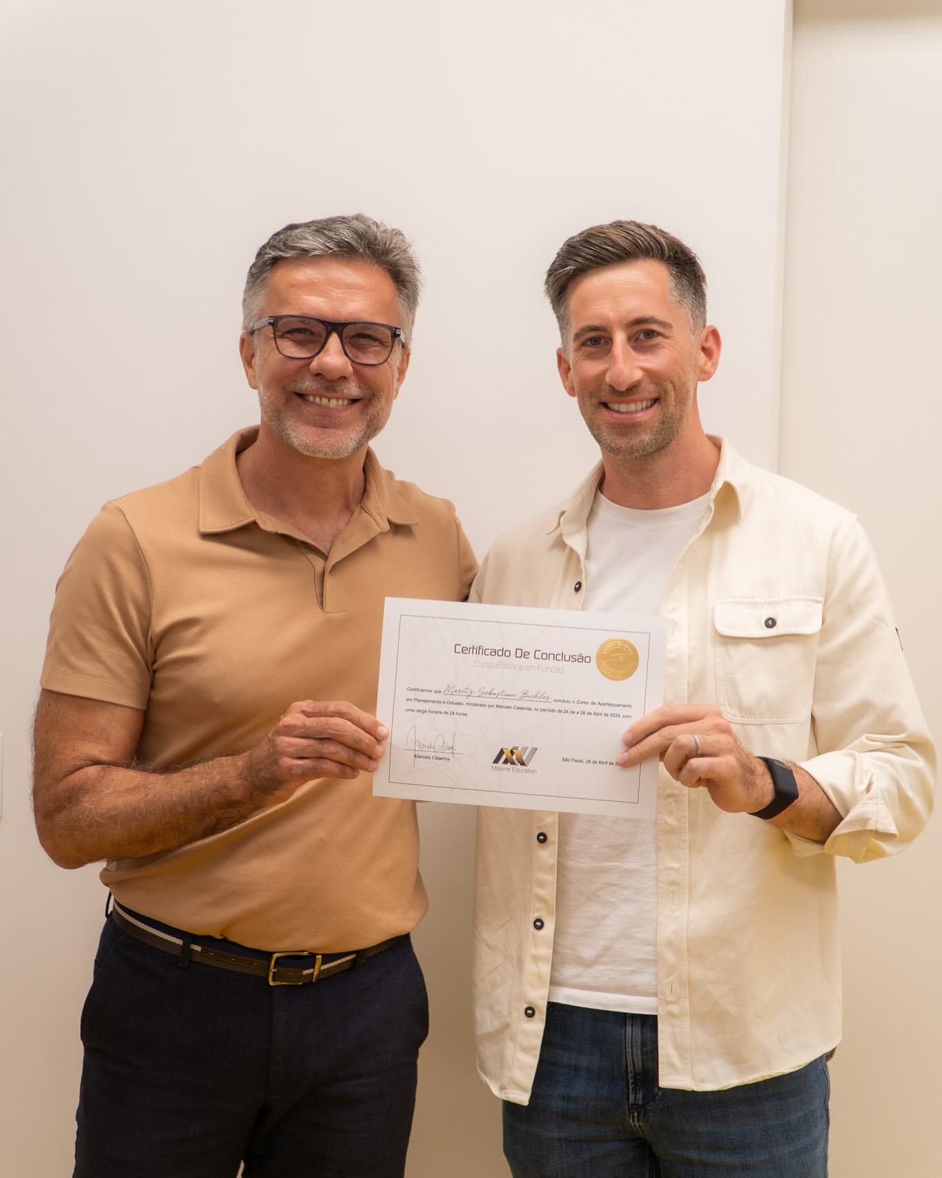 Honored to visit one of the greatest minds in dentistry, Prof. Marcelo Calamita, in Brazil. 🌎 His expertise in occlusion and full-mouth rehabilitations is truly world-renowned. Thank you for the inspiring meeting and enriching scientific exchange! 🙏✨ #DentalExcellence #OcclusionMastery #FullMouthRehabilitation #LearningFromTheBest