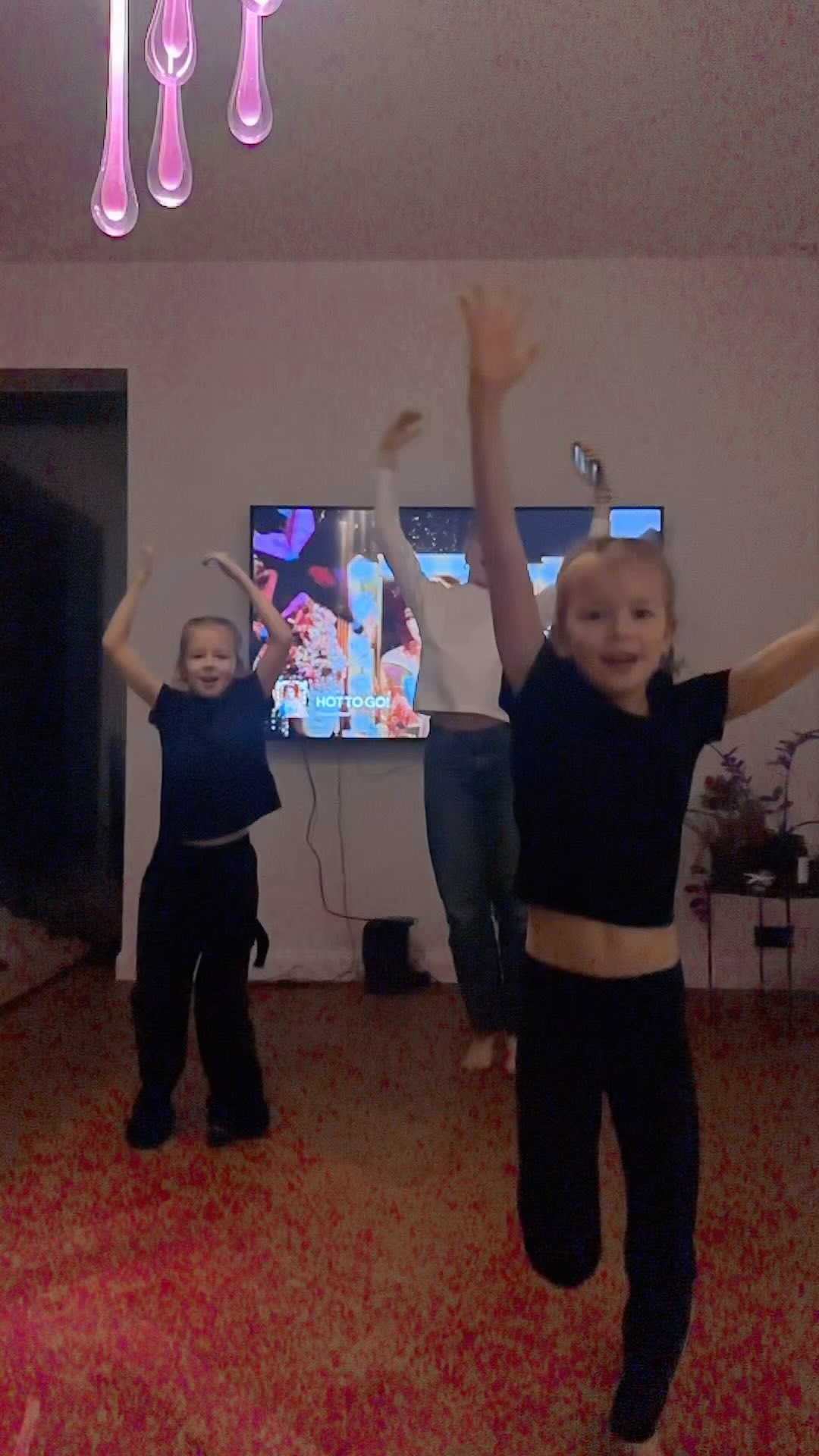 Dance and singing… our language of love 😍 #dance #family #hotogo #feelfree