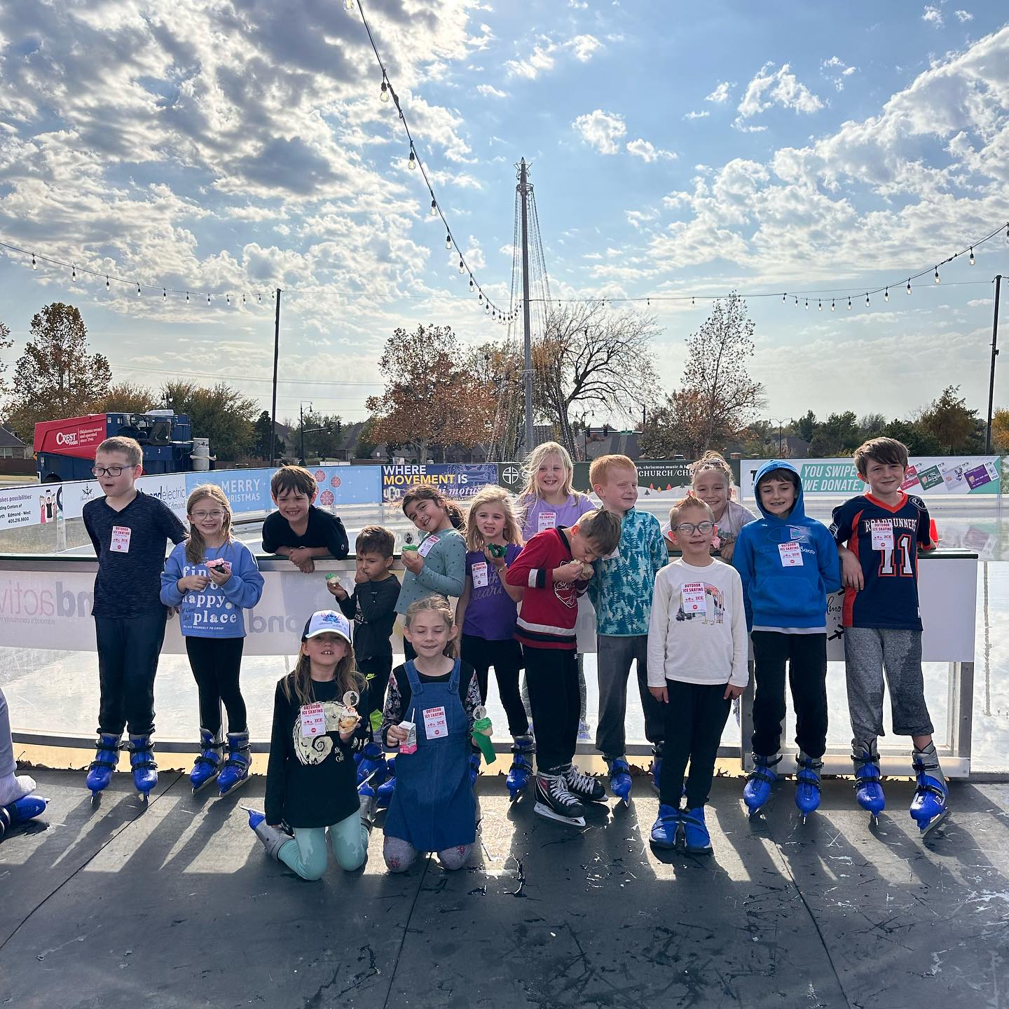 The weekend is here! Come join us for some ice skating and hot coco!!