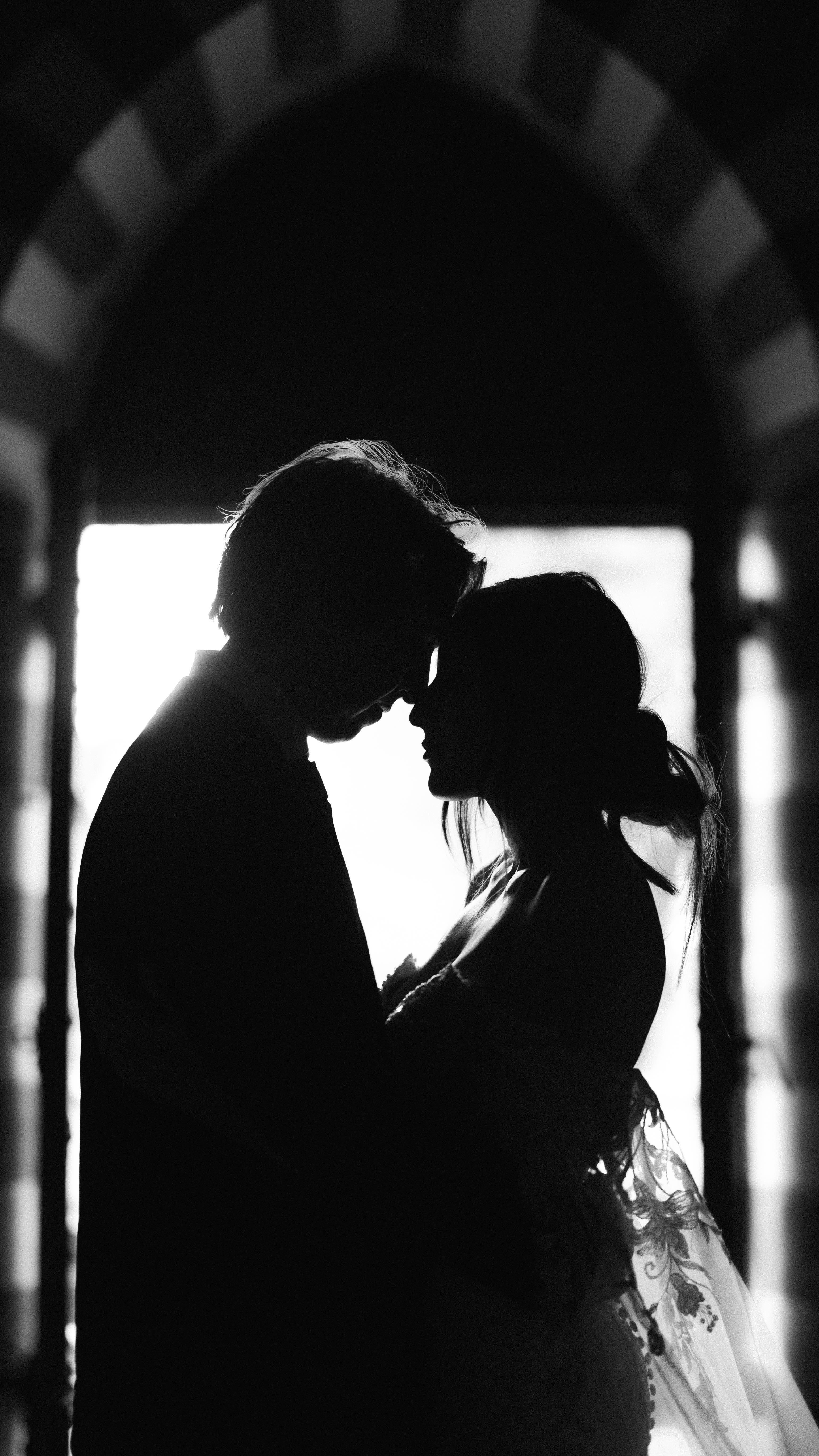 Step into the enchanting beauty of Florence, Italy, as Jesenia and Logan say “I do” at a breathtaking castle nestled in the rolling hills. Surrounded by their closest family and friends, their intimate elopement was a perfect blend of romance, adventure, and timeless elegance.
The second day, we shared an unforgettable Adventure Session exploring the charming streets of Florence. From cobblestone alleys to iconic landmarks, Jesenia and Logan’s love story came alive against the vibrant backdrop of this historic city.
📷: @nickpatton.photos
#elopement #florenceitaly #florence #weddingfilm #wedding #italywedding #italyweddingplanner #italyweddings