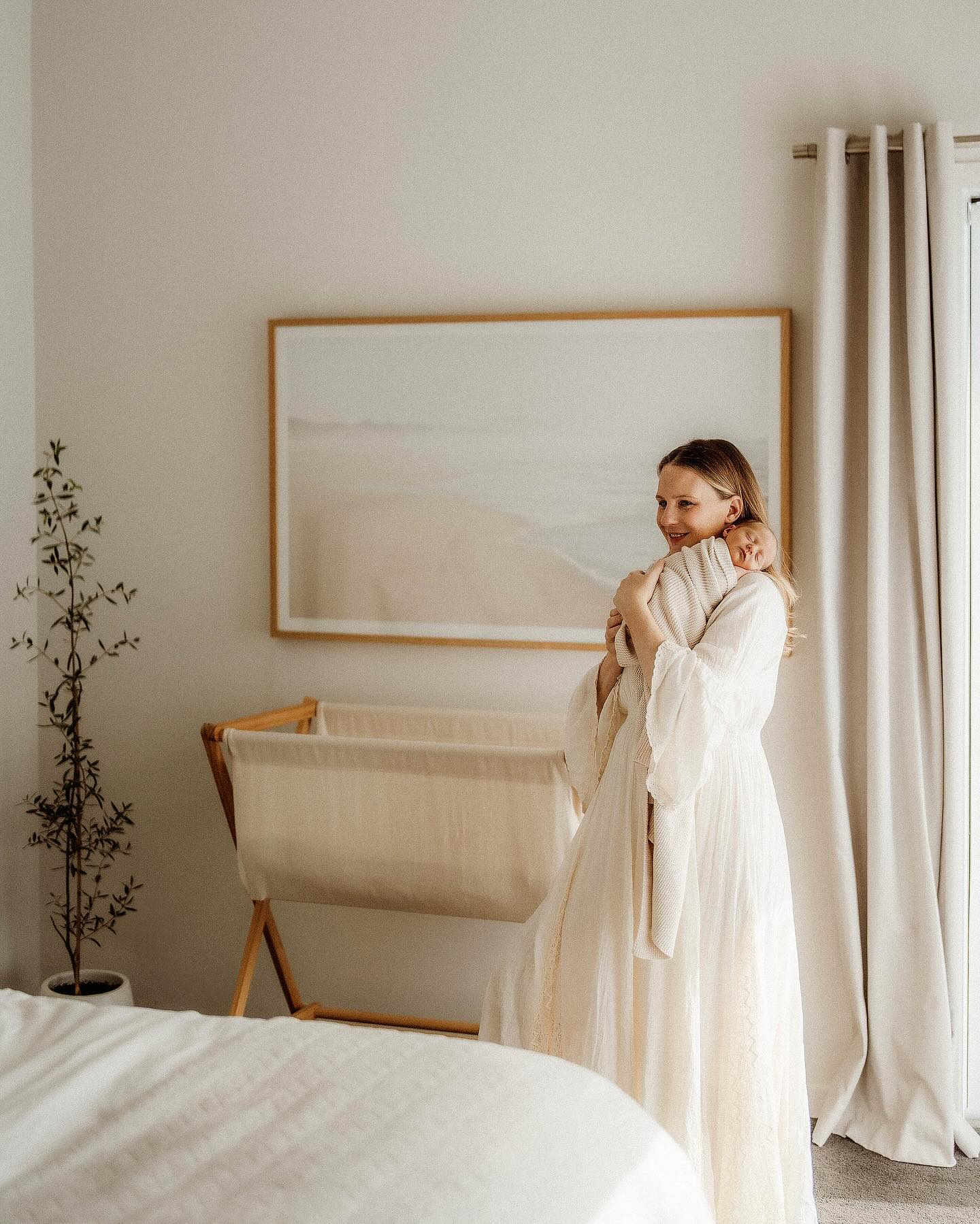 It’s always such a privilege to be invited back to my clients homes to capture their newest little love ✨