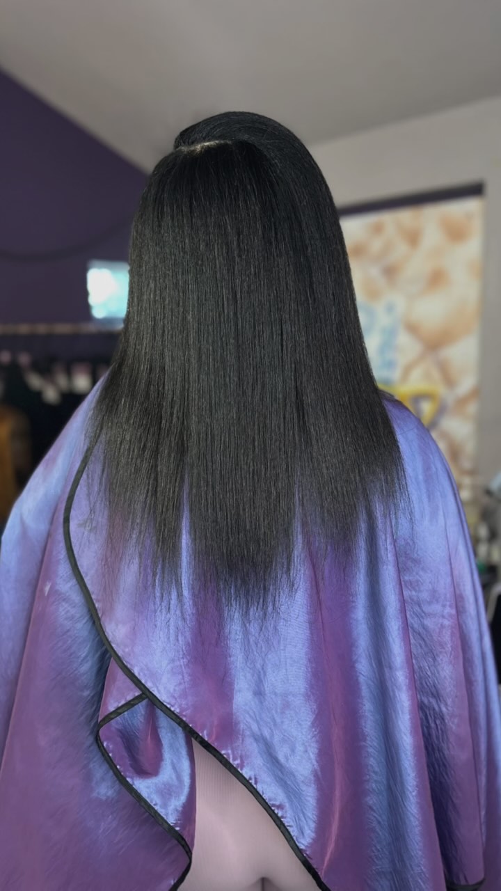 I’m from Screwston, but whatever. It’s time to get back on track!
If you’d know you haven’t seen your professional in 3 months, gone and book an appointment with me bookie.
#houstonhairstylist #houstonhair #houstonhairstylists #naturalhair #naturalhairstylist #houstonnaturalhairstylist #naturalhairhouston #pearlandhairstylist #pearlandhair