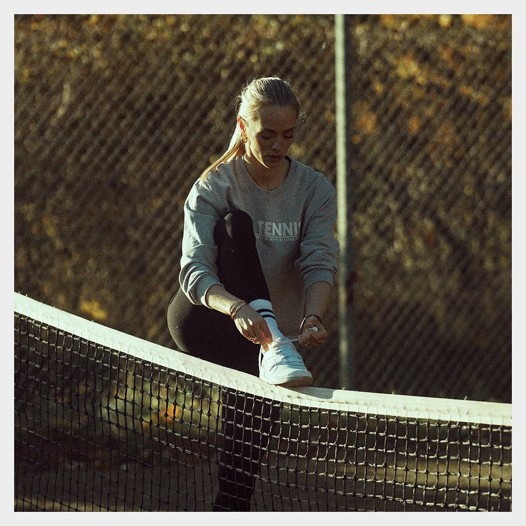 The best way to start the morning🎾🎾
.
@johanstjerneus
@johannathuresson
.
#EssTennis #MorningTennis #MorningPractise