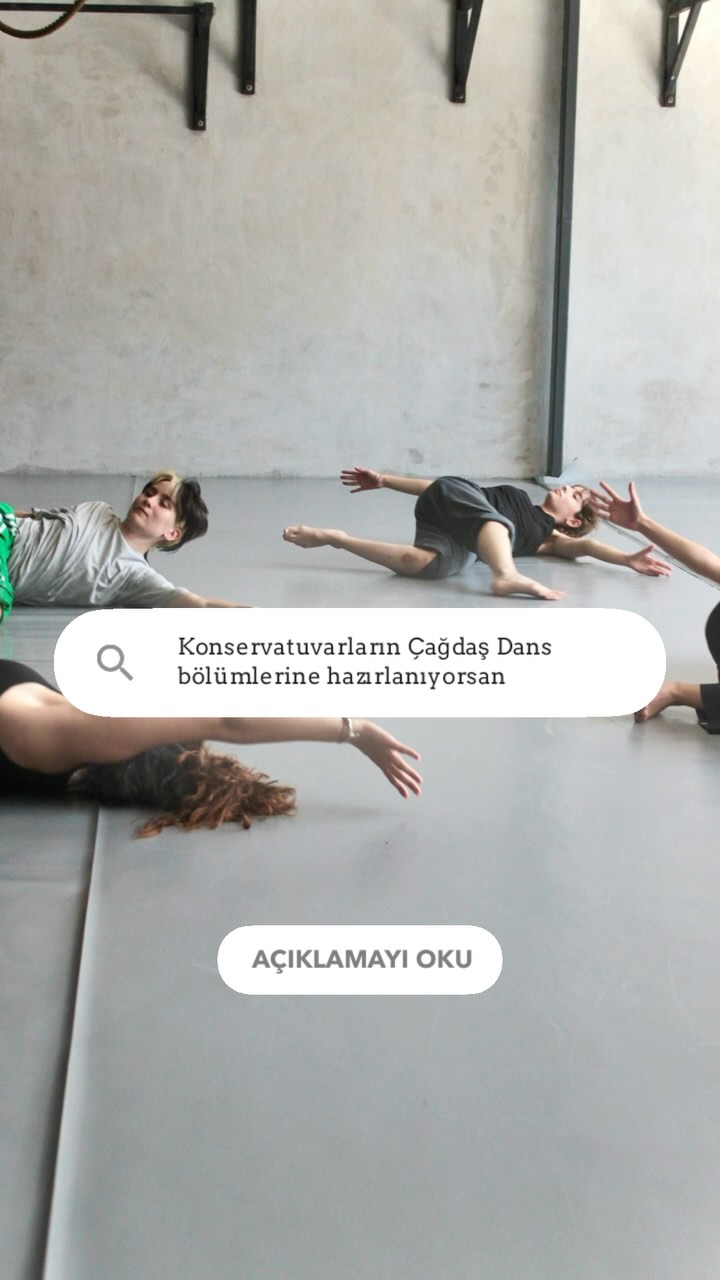 Konservatuvar Dans Bölümlerine Hazırlık Ex Animo’da seninle🍃🌪️
2019’dan bu yana konservatuvarlara yerleşim oranımızla dansçıların hayallerine adım atmasını sağlıyoruz. Peki, bu yolda sana nasıl rehberlik ediyoruz?
Neler yapıyoruz?
•Çağdaş dans tekniği, temel bale, doğaçlama ve solo kompozisyon çalışmaları gibi, dansçının yetenek sınavlarında karşısına çıkabilecekler için sağlam bir altyapı oluşturuyoruz.
•Yurtiçi ve yurtdışı okulların başvuru süreçleri, mülakat hazırlıkları, dans tarihi ve genel kültür gibi kritik alanlarda birebir destek sağlıyoruz.
•Hedefine uygun eğitim planını kurucu eğitmenimiz Begüm Yaşlıoğlu ile birlikte belirliyoruz.
Farkımız ne?
•Grup dersleri, eksiklerine yönelik özel dersler ve profesyonel dansçılarla yaz kampları ile yoğun bir hazırlık süreci sunuyoruz.
•Serbest pratik imkanıyla stüdyomuz her zaman yanında.
•Workout for Dancers programımızla dansçılar için özel hazırlanan kuvvet, kondisyon ve mobilizasyon çalışmaları sunarak bedenini profesyonel dansçı temposuna hazırlıyoruz.
•Sürekli yönlendirmeler, eğitmenle birebir iletişim, okumalar ve izleme önerileriyle seni daima bir adım önde tutuyoruz.
🎯 Eğer sen de konservatuvar yolunda ilerlemek istiyor ve bu süreçte bir mentöre ihtiyaç duyuyorsan hedeflerine giden yolu beraber planlayabiliriz✍🏼
📍 Ex Animo House/ 4. Levent Sanayi Mahallesi
📩info@exanimo.house
📞05312633520
🚩@begubalcioglu