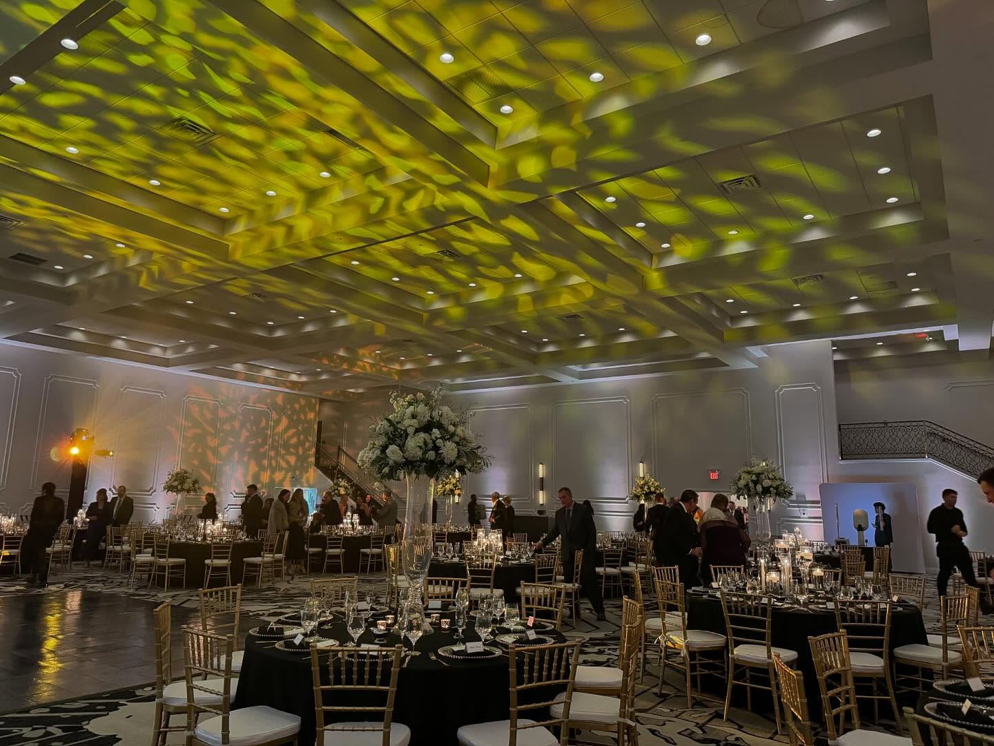 Cold nights call for warm tones .
.
.
.
.
#tylerlightdotcom #tylerlight #uplights #led #orlandoevent #floridaevent #colorful #eventlighting #orlandodmc #corporateevent #weddinguplights #centralfloridaevent #bestleduplighting #chandelier #wedding #foodtruck #stringlight #marketlights #halloweenlighting #fairylighting