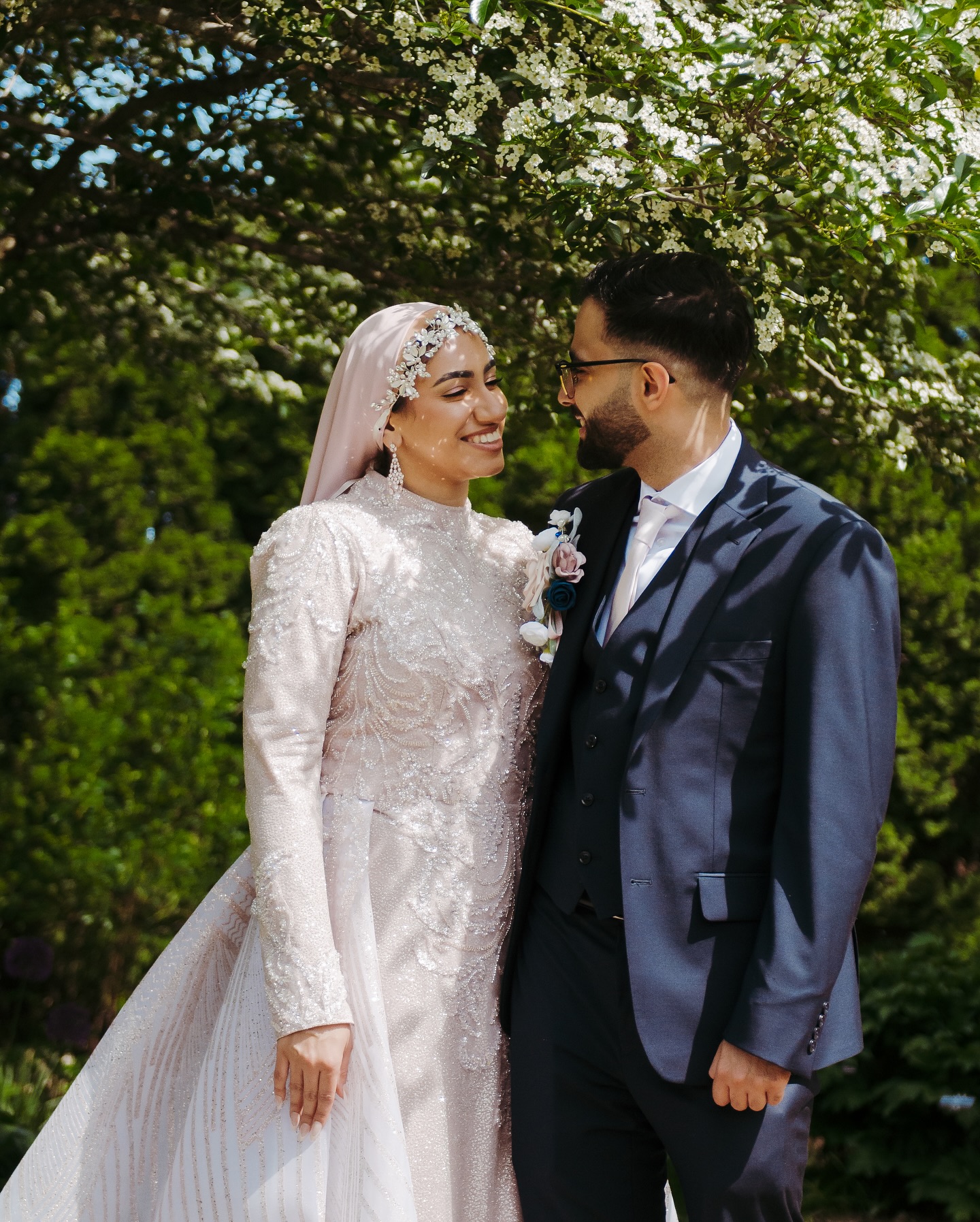 It’s photos like these, the classic photos & poses, that are always the ones that make me feel like these will be the ones we’ll show to our children & grandchildren. Opening a box of old photos and letters and postcards, music playing in the background, near the fireplace with blankets, and tea cups sprawled across the coffee table as memories are passed to the next generation like “this was us when we got married.” 🤍
.
.
.
.
#chicagophotographer #destinationweddingphotographer #chicagoweddingphotographer #wisconsinbride #wisconsinweddingphotographer #rameenawanphotography #weddingphotographer #luxuryweddingphotographer