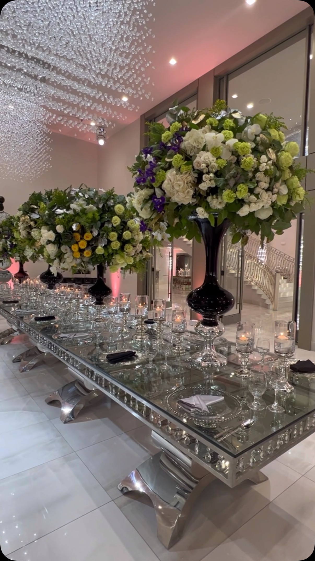 Whether it’s the sparkling crystal tables or the sleek gold and silver options, each table brings a touch of refinement, transforming your space into an exquisite display of elegance!
#weddingdecoration #wedding #dmvvenues #washingtondc #weddinghaul #weddingday #specialevents #dmv #northernvirginia #brideandgroom #bridal #weddingflowers #fairfax #weddingcake