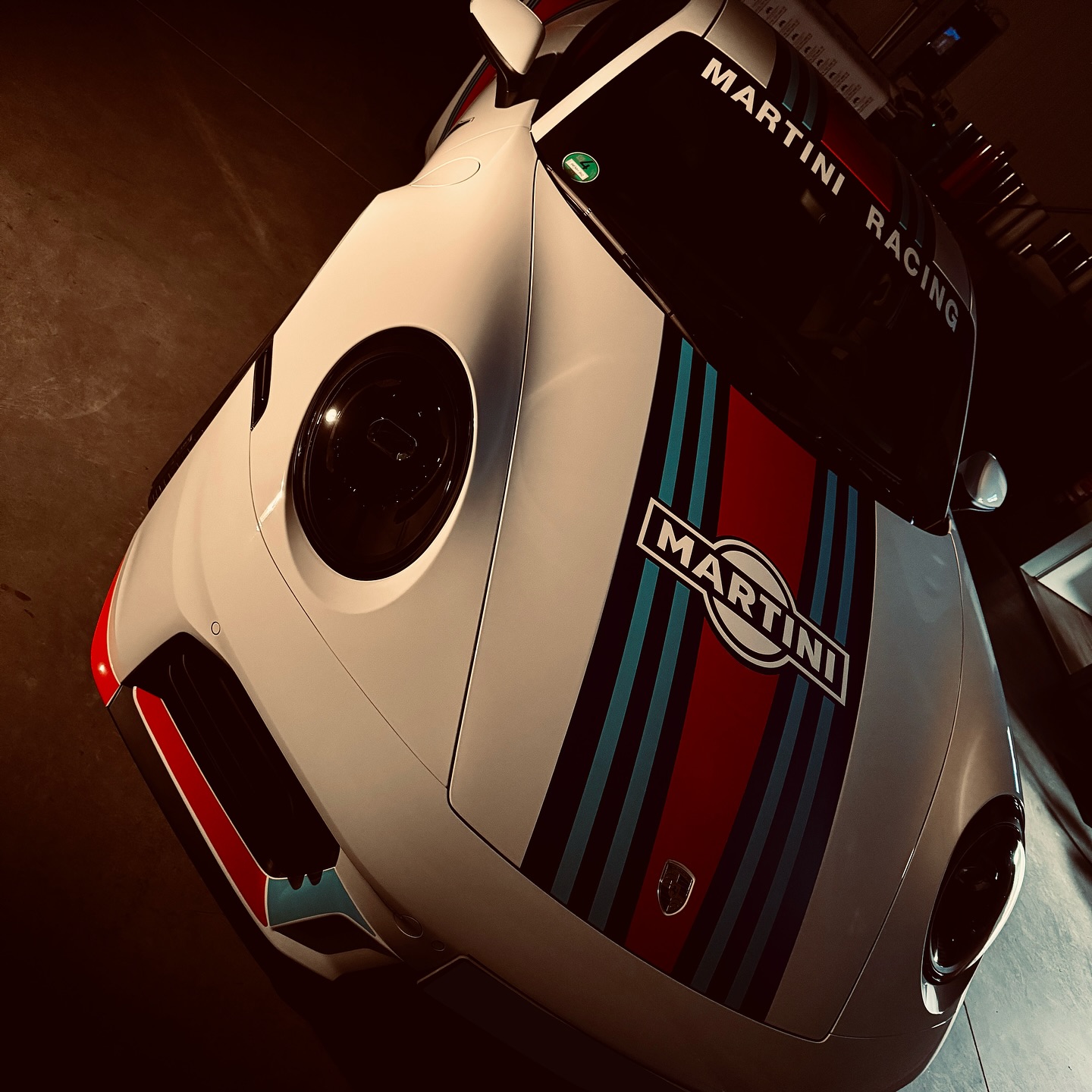 Wer hat Lust auf einen Martini? 🍸
#porschemartini #porschemartiniracing #porsche911 #porsche #porsche992 #folierung #badoeynhausen #minden #herford #bünde #kirchlengern #löhne #portawestfalica