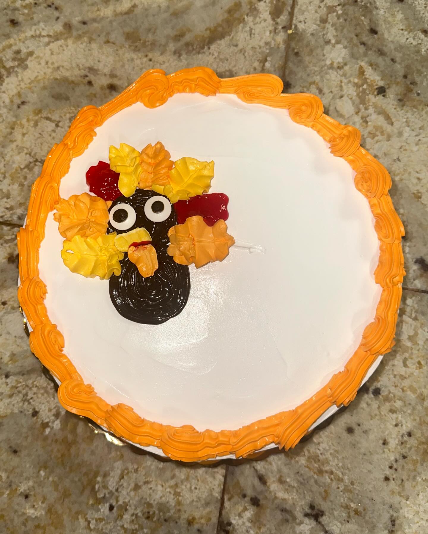 Only three more days until Thanksgiving! 🦃
Have you been in yet to pick up some of the PERFECT soups and desserts to make your holiday the best it can be!? Come check out our Ice Cream Cakes, Ice Cream Sliders, Frozen Soups, Ice Cream Sandwiches, and so much more today! 🍁🍦