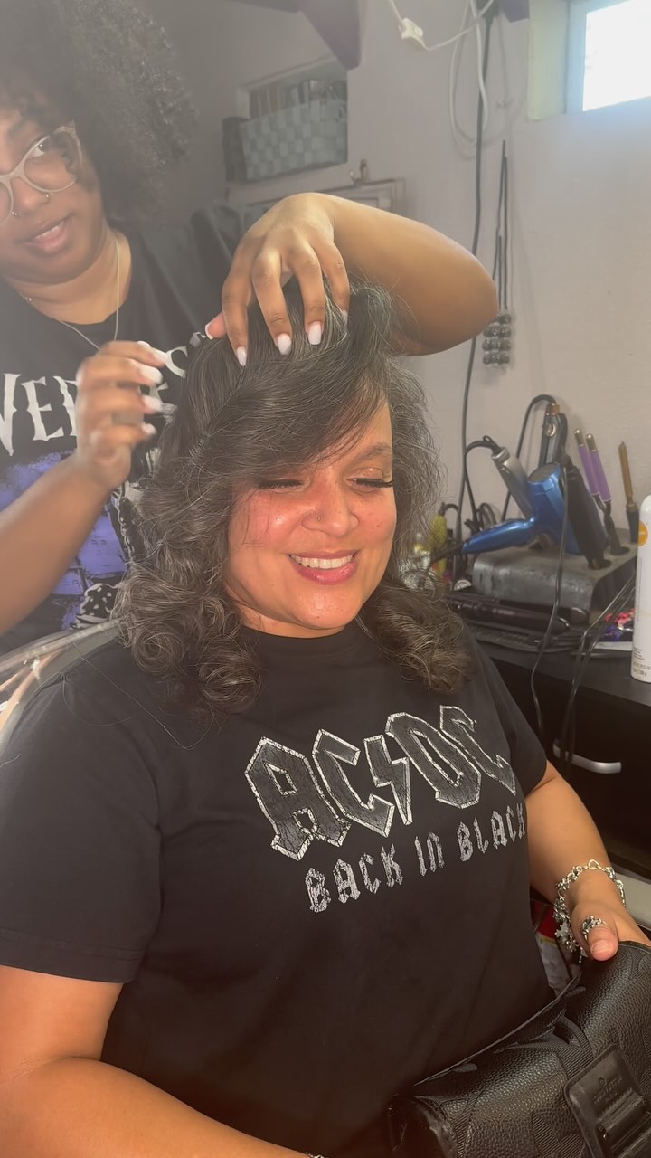 “You ain’t gone never find a stylist as blessed as this” or whatever MelD said lmao !!
God I want to publicly thank you for the clientele you have blessed me with. They come into my salon on day one, trusting me, and the gift you have given me.
#silkpress #houstonnaturalhairstylist #houstonhair #houstonhairstylist #houstonnaturalhair #naturalhairhouston #viral #explorepage #explore