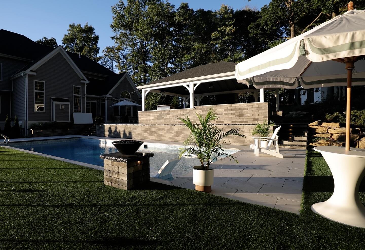 It’s never too early to start thinking about warmer weather!
#outdoorliving #poolscape #hardscapenorthamerica #pittsburghoutdoorliving #landscapedesign #landscapedesigner