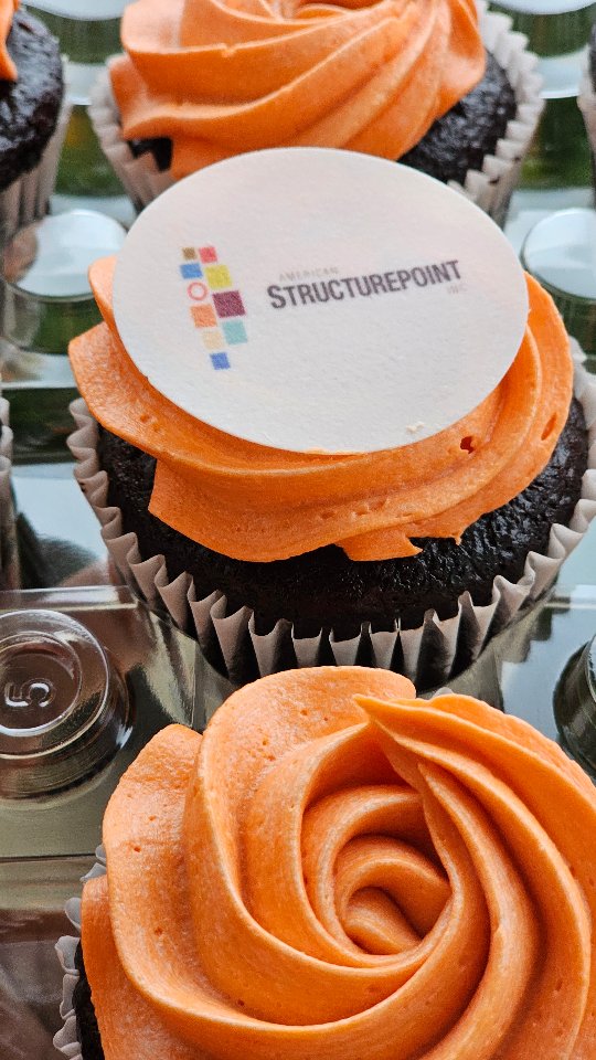 Celebrating success, one cupcake at a time! 🎉
We had the honor of delivering these sweet treats to a corporate client marking 25 incredible years of business in Ohio.
🧁✨ Whether it's milestone anniversaries, team celebrations, or client appreciation events, let Serene's Sweet Spot make your next event unforgettable. DM us to sweeten your corporate celebrations! 🍰
#CorporateCatering #CelebratingSuccess #OhioBusiness #CupcakeDelivery #columbusbakery
#614eats #614foodie #cbusfoodscene #614columbus #cbusfoodbloggers #cbus