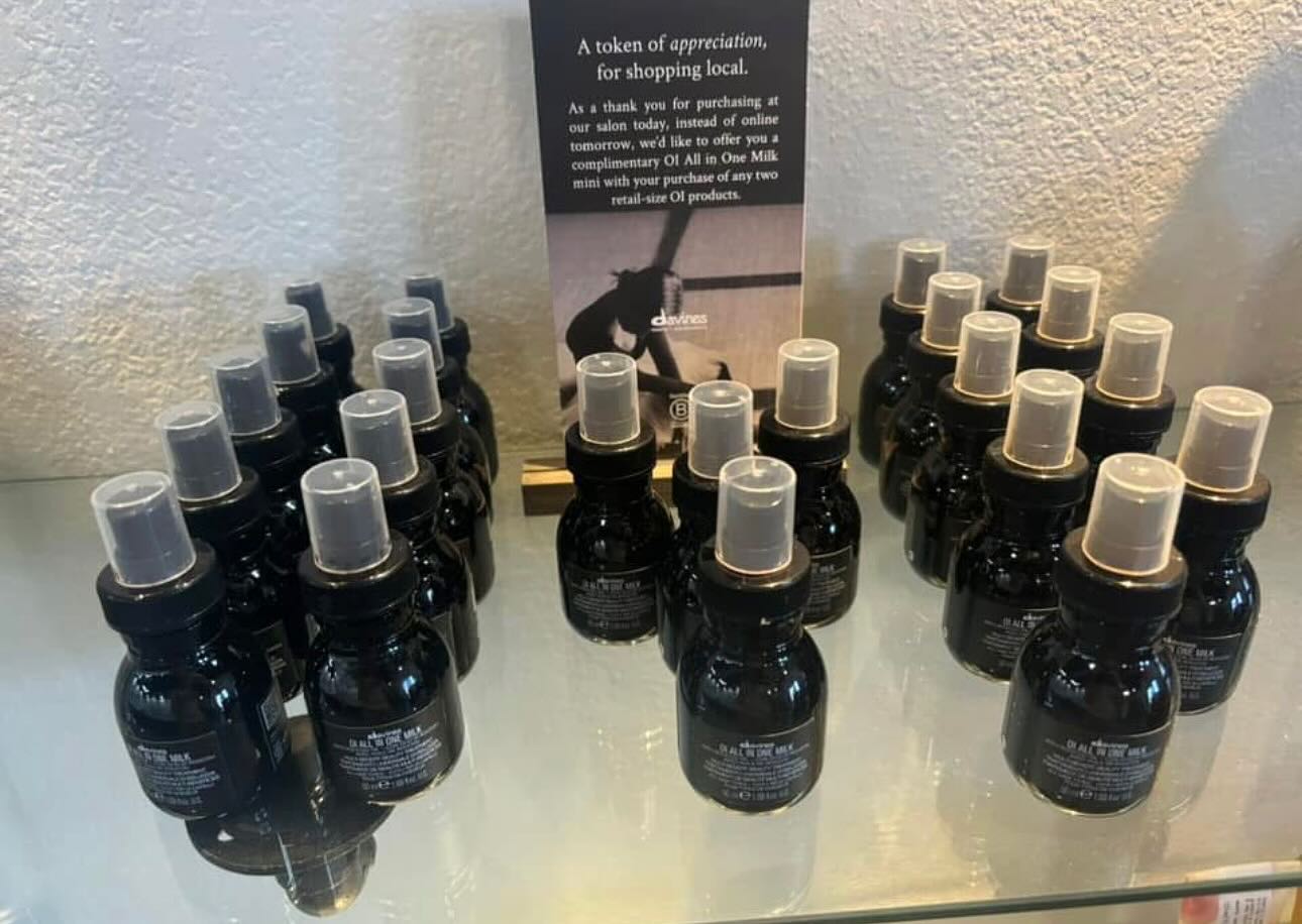 Purchase two retail size Davines Oi line products and get a free mini All in one milk! Would be a perfect stocking stuffer 💗
