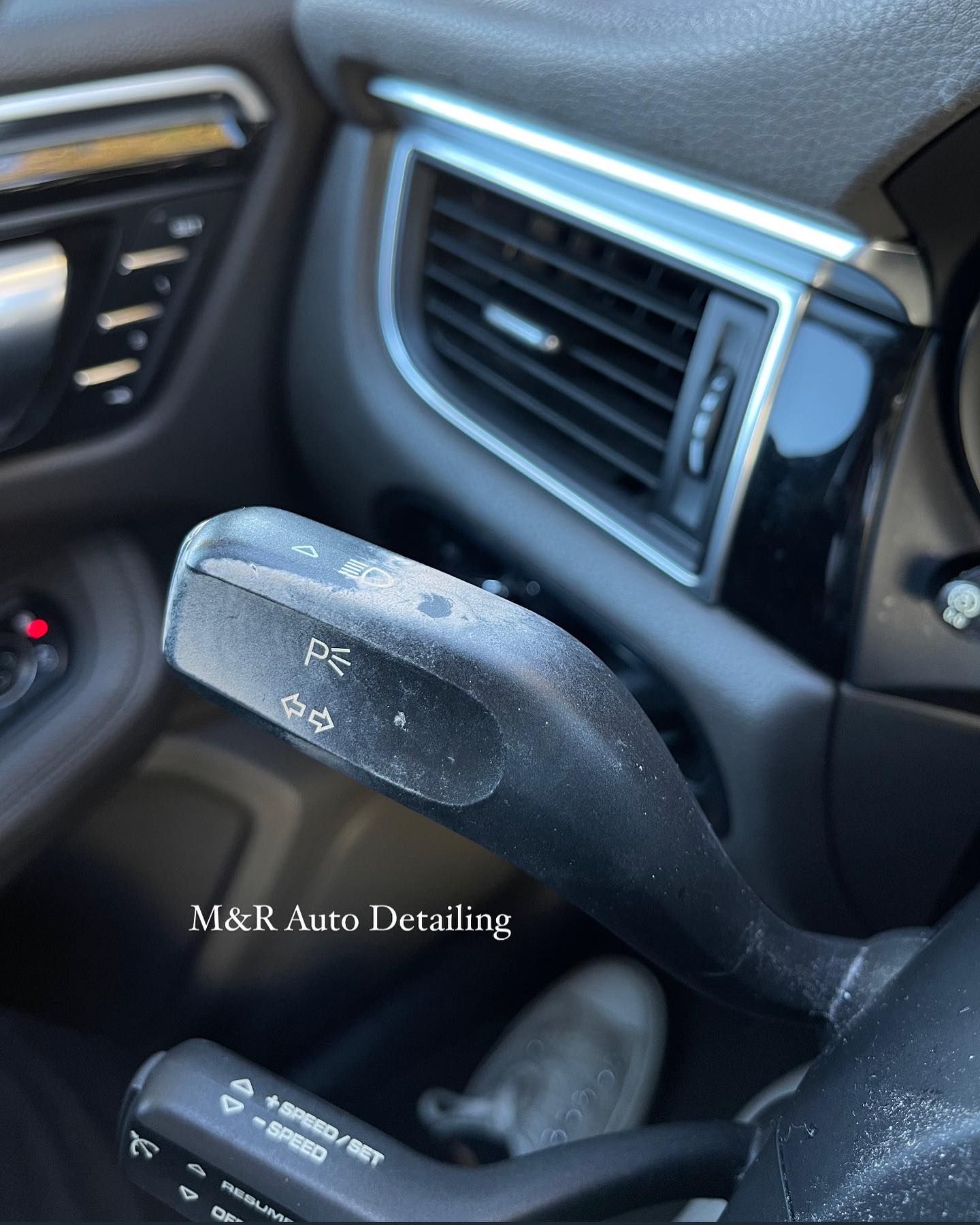 Don’t let your turn signal get caked up with dirt, germs, and well everything that’s gross. Lol. Get it back to looking brand new and sanitized. It’s better to look at and your health.
(As a reminder, we aren’t doctors just know common sense)
😂
#mandrautodetailing #dallas #dfw #lakewooddallas #highlandparkvillage #planotexas #friscotexas #dallasdetailing #dallaslife #dallasliving #dallaslifestyle #dallascars #turnsignal #autodetailing #autodetailer #autodetail #detailingcars