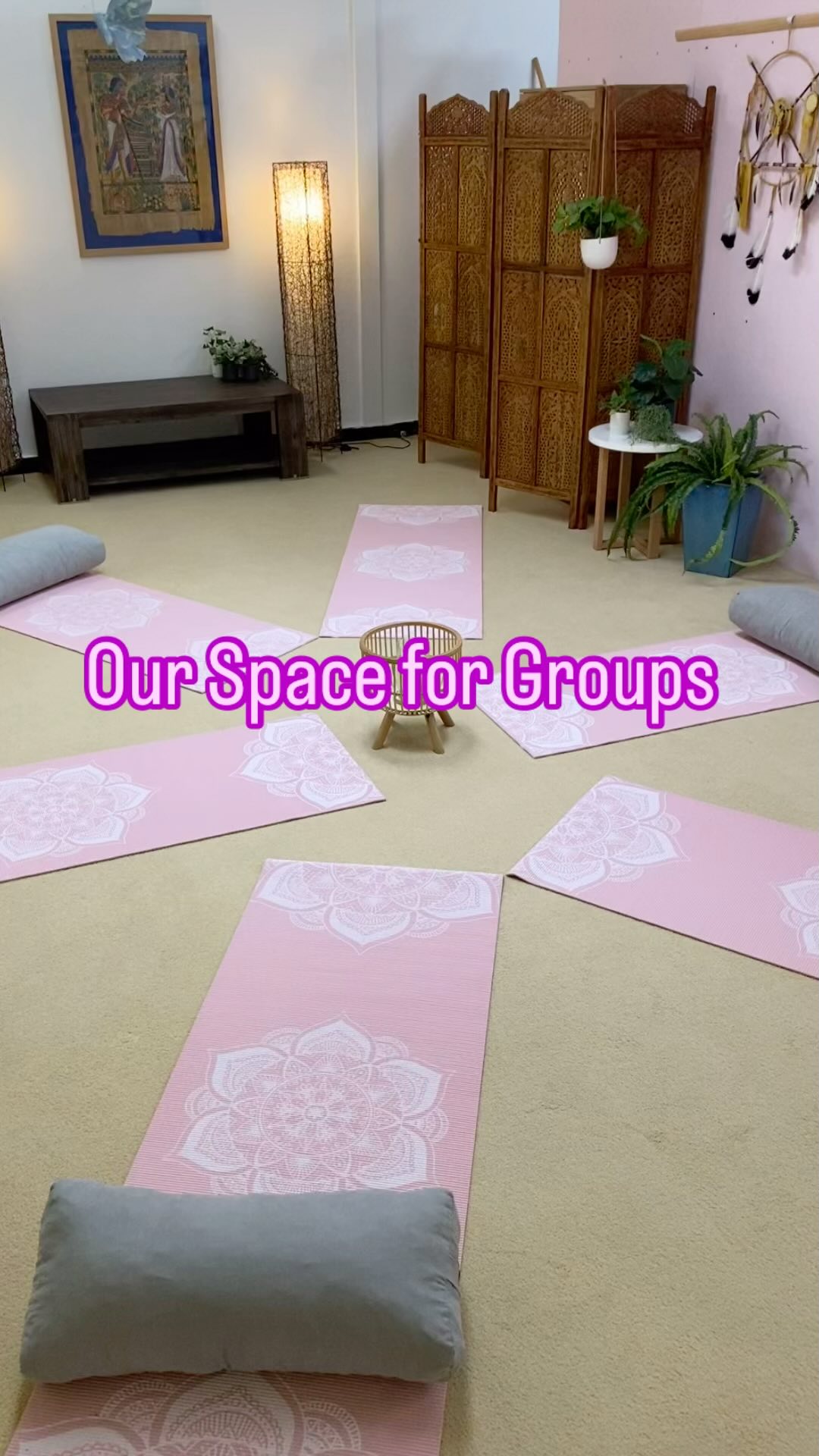 Our space is filled with a beautiful energy making you feel great the moment you walk in.
Available for groups.
.
.
https://www.empoweredwithspirit.com/practitioner-room-for-rent
#healingenergy #emotionalhealing #yoga #soundhealing #meditation #supportgroups #morningtonpeninsula