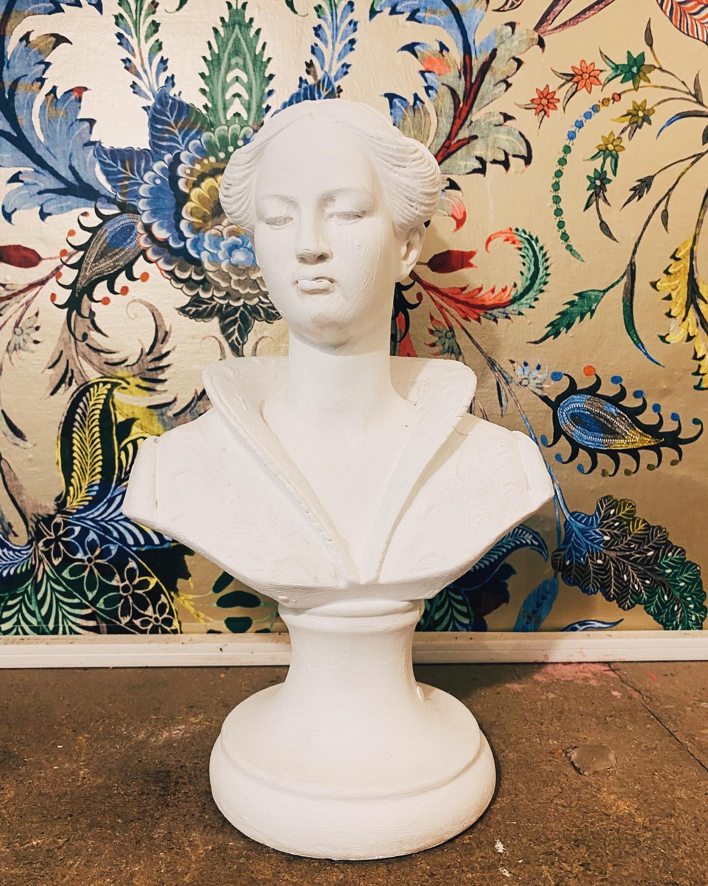 We’re offering a reduction on a stay at Symondsbury Manor over New Year’s Eve ✨
Four nights at Symondsbury Manor arriving on Sunday 29th December or Monday 30th December 2024 now for £5,500✨
Please get in touch for more details:
peter@symondsbury.com
symondsbury.com
#symondsburymanor #symondsbury #dorset #bridportholidays #bridportlife #bridportdorset #jurrasiccoast #dorsetcoast #countryholidays #countryholidaysuk #englishmanorhouse #englishmanors #englishmanor #englishmanorhousestyle #selfcateringaccommodation #selfcateringholidays #selfcateringholidaysuk #selfcateringholidaysdorset #dorsetholidays #uniqueholidayrentals #holidayrentalsuk #newyearseve2024 #lateavailability #lastminuteholiday #lastminutebooking