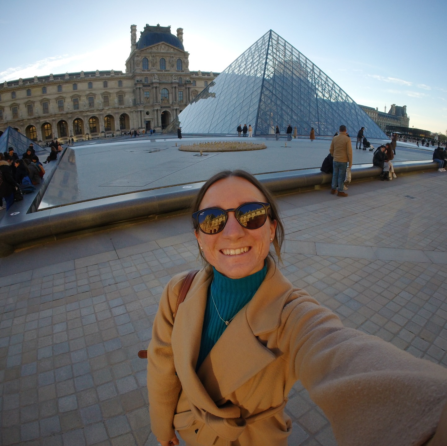 SBTS Est-ce que Paris✨
Blog post pending…
#Paris #SBTS #riverseine #funemployment #familytime #yachtcrewashore #blogpost #blogger #blogging #bonjour #travelblog #yachties #yachtieworld #socialmediamarketing #shapedbythesea #goprohero #goproquick