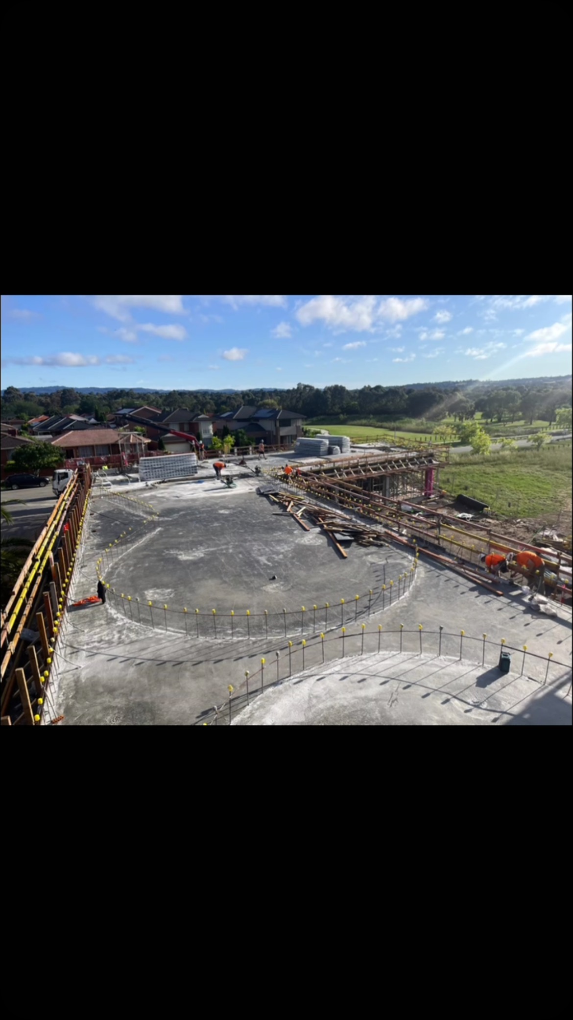 Some sunshine between the rain ☀️ #bangonsurveying #melbourneconstruction #melbournesurveyor