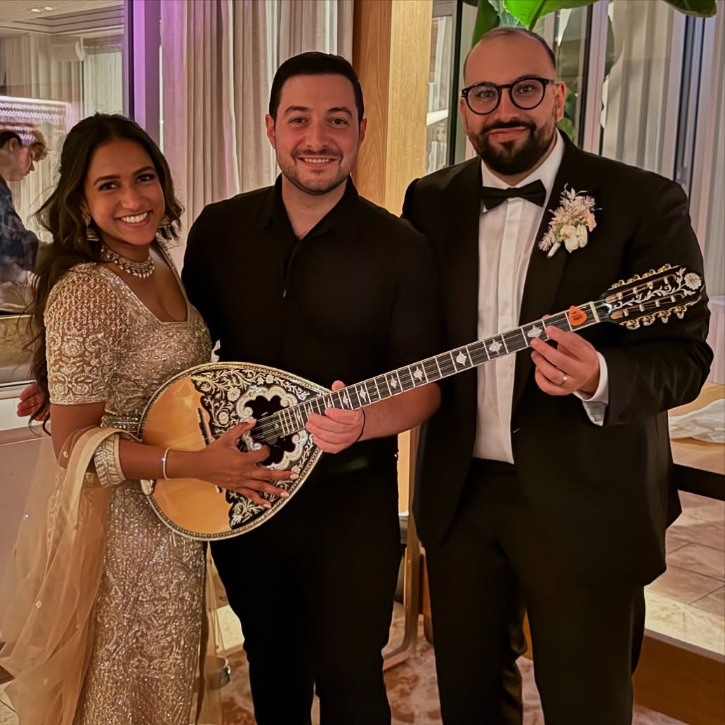 An absolute pleasure and honour to perform at the wedding of Tassi & Ramya 💒👰🤵♂️
May your love shine bright and eternal for all the rest of your days! 🎉🎉
🪕 @stratosbouzoukicbr
🎛️ @djmgunz
🎸 @bakerboysband
For all your Greek entertainment needs call or text 0421219158
OPA! 🇬🇷
#bouzouki #bouzoukia #mybigfitgreekwedding #greekwedding #canberragreeks #greeksofcanberra #livegreekmusic