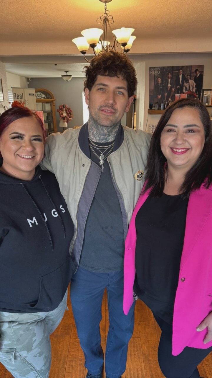 The Couture team is all about constant personal growth and elevating our skills as professionals to bring you the best experience when you come through our doors.
Today we hosted a @hanzonation and celebrity stylist, @grahamnation and they did not disappoint! Thank you for all the gifts you shared with us, we learned so much and can’t wait to bring this back our chair! This was the best way to end the year with Couture education. 💕
Special thank you to the model with the best hair🫶🏼 @adinutzac 💕
.
.
.
.
.
#couturesalonspa #naturalconceptsalon #beautywithoutcompromise #hanzonation #hanzo #grahamnation #education #elevation #hair #hairstylist