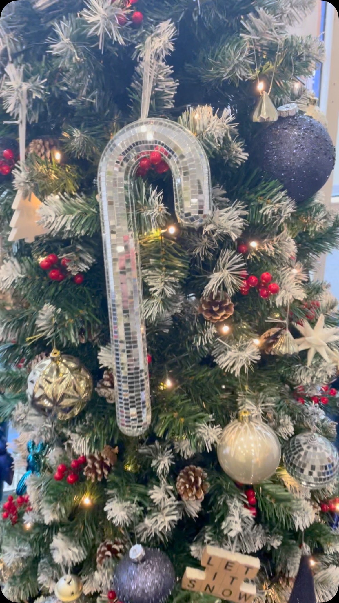 Christmas has arrived! 🎄🎄
#christmas #christmasdecor #christmasdecorations #bournemouth #dorset #hairsalon #westbourne #hairandbeauty