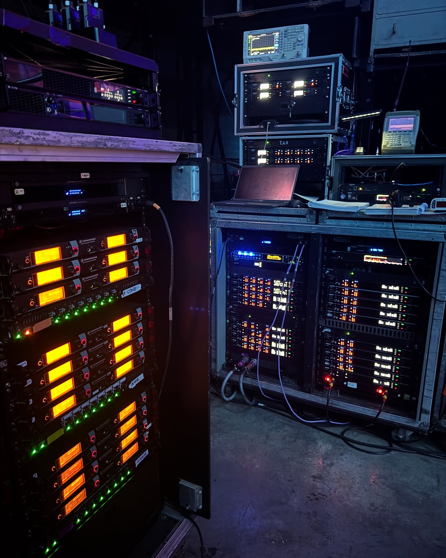 School spec 2024 41st year, recording/Live weekend is complete (catch it on Ch7 (🇦🇺) on the 14th Dec) thank you @eighthdaysound for having me along, thanks to the whole team for pulling off an incredible show heres a few exciting RF facts:
🛜 RF manager: Twartzs
🎤 inventory and monitoring: me
🎤&👂 Distribution: Teachers and students.
🎧 monitoring: @wavetoolapp
👂 80+ IEM packs and 215s senny and @shure packs
🎤 50+ wireless mics @shure
📡 10+ antennas over 👂&🎤&🛜(scanning)
🧳 6x RF racks
Photos 📸
1# RF rack
2# Monitoring land
3# Waverool
4# JJ managing the elements like a pro that he is
5# Twartz and RF rack 🛜
6#🎤 land @dpa_microphones
7# Project managers Ian and Kev (vectorworks warriors)
8# monitor land 👂
9# @filmsupplies my new radio ears 👂 🟪
10# Arena with @alexmorrison 🎥 boom
#wirelessmicrophone #shurewireless #iemmonitor #liveshow #entertainmentindustry #livevents