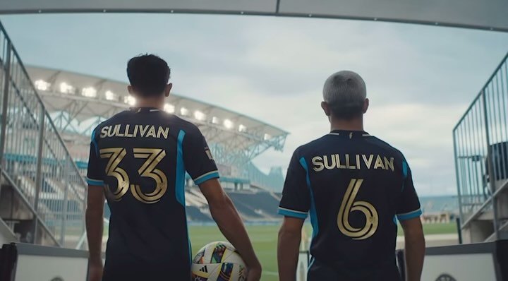 New @independencebluecross commercial with @cavan.sull & @quinn.sullivan33 ⚽️
Hair & Makeup - @gabbby_palmer