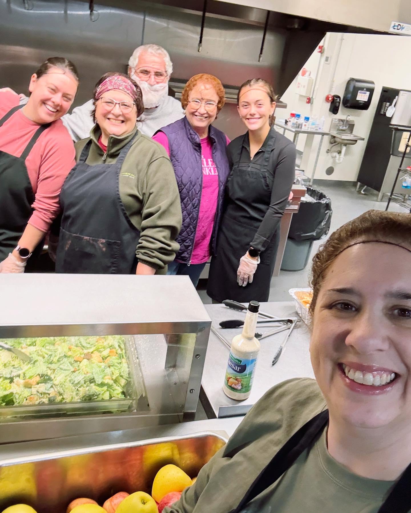 SCENES FROM HOPE 🐝 With the help of 24 donors and volunteers, we served TWO meals yesterday at Hope Ministries in South Bend, IN and @lsscentralohio downtown Columbus, OH (see story for photo of the CBUS crew) ♥️
SPECIAL THANKS to ALL who made it possible.
In CBUS- @rooted_in_nature_yr @italian4, Sally Stoltz, Kelly Pullins, @lizzyanne71, Andrea Hanners, @sacredembodimentyoga @talianicole5 @hmatako @philiplipetz @debora.lipetz @_knoot @curlykali
In SOUTH BEND- @melissa.bozzuto @rmbozzuto @good73mg92, Pamela Bozzuto, Paul Konecny, @cathykonecny @snlhandley, Kayla Handley, @naterzpotaterz @konecnydeborah
Thanks to BRUNO’S PIZZA in South Bend