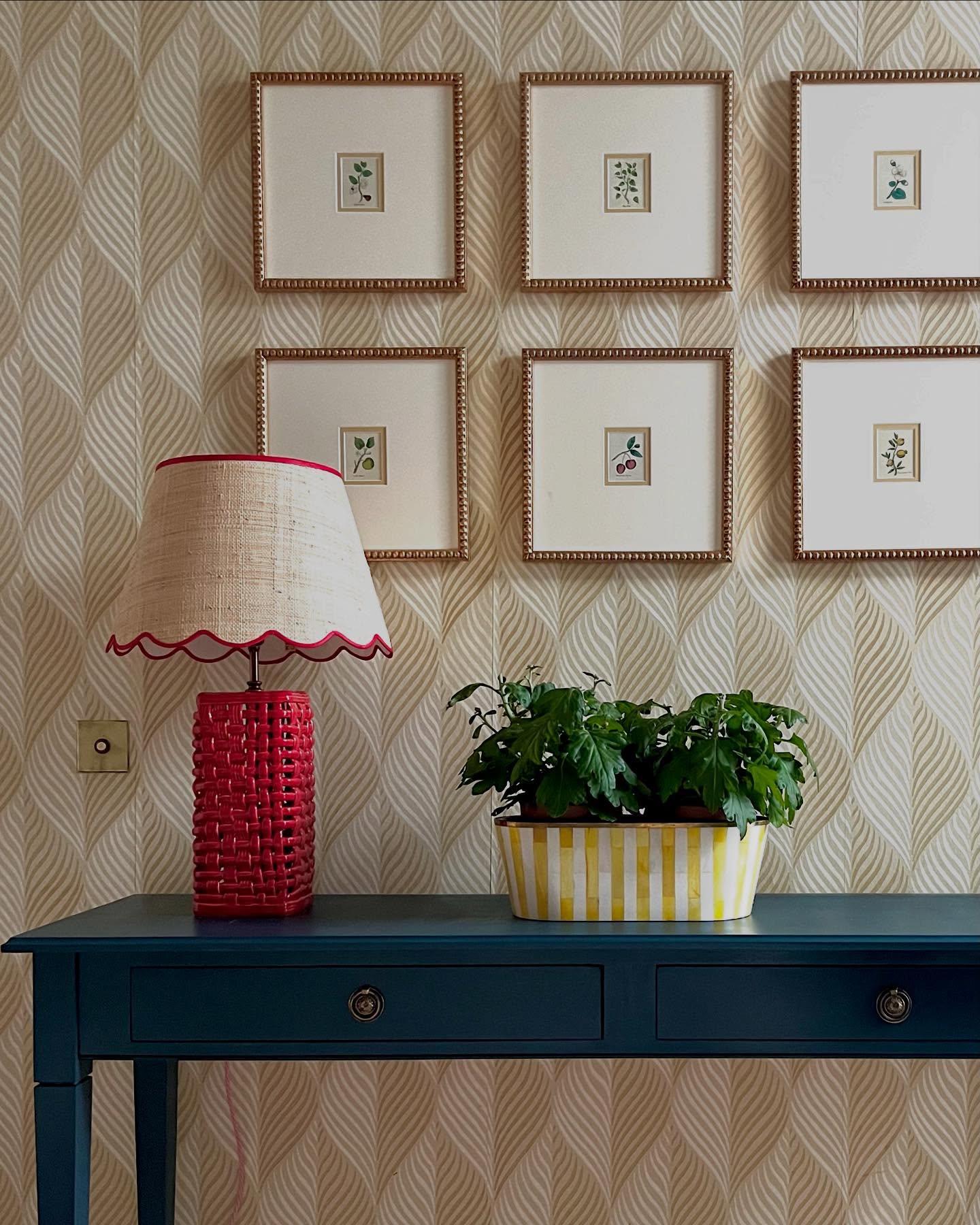 Anyone else getting ready for guests over the Christmas holidays? I’ve added a few new bits and pieces to our spare room. The lamp from @matildagoad has really lifted this whole area (pop of red theory proving to be bang on!) and the new prints from @petri_prints are so pretty. The countdown to Christmas has started……eeek!!