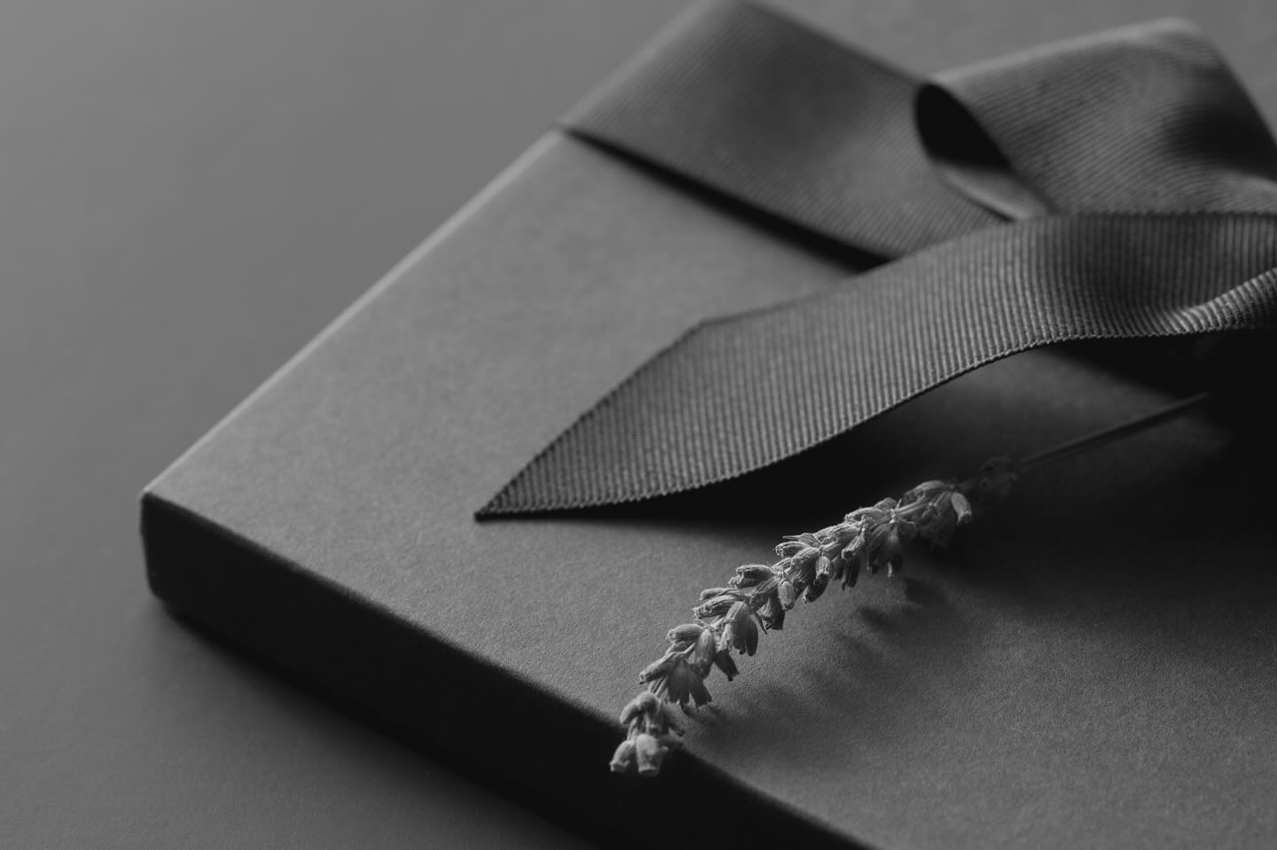 Les cartes cadeaux sont disponibles sur notre site couleur café Rouen. Valable sur tous nos produits, consommations et atelier café #cartecadeau #shoppingrouen #rouenshopping #boutiquerouen #cafÚ