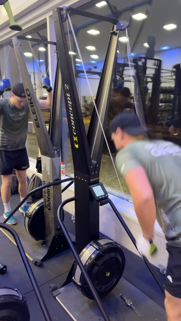 En vecka kvar till premiären i Bad Gastein och idag står 8x8 minuter på schemat! 🇦🇹 🏔️
@skiclassicsofficial
@concept2sverige @eleikosport