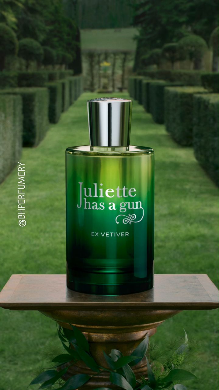 The first “masculine” fragrance from Juliette Has A Gun, Ex Vetiver is a perfume that features three types of vetiver: Haitian, Indian, and Indonesian, along with fresh top notes of bergamot and lemon, and a base of ambroxan and Musk. Experience Ex Vetiver at Beverly Hills Perfumery!
⭐️⭐️⭐️⭐️⭐️
Please check our website, or contact us for more info. 310.888.8807
264 N. Beverly Dr. Beverly Hills, CA 90210
.
Video by: @hellohollywoodtv
.
.
.
#BeverlyHillsPerfumery
#BHPerfumery
#JulietteHasaGun
#ExVetiver
#HaitianVetiver
#IndianVetiver
#IndonesianVetiver
#Vetiver
#VetiverFragrance
#GrassyFragrance
#NotAPerfume
#RomanoRicci
#FrenchPerfume
#perfume
#nichefragrance
#fragrance
#luxuryperfume
#smellgood
#perfumelover
#fragrancelover
#fragrancejunkies
#BeverlyHills
#LosAngeles
#RodeoDrive
#BeverlyDrive
#sotd
#sotn
#fraghead
#perfumecollector
#instaperfume