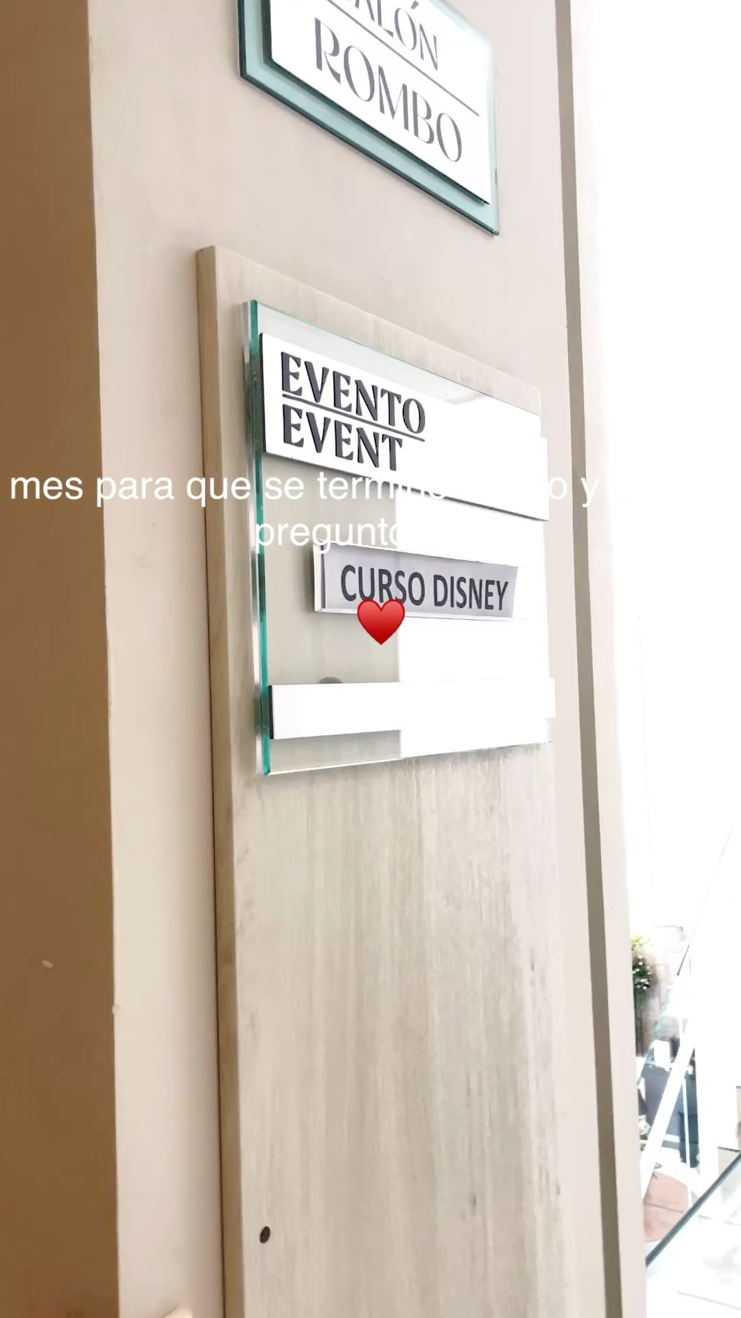 Hoy creamos magia en León, Guanajuato ✨
El taller de Mejora del Servicio al Cliente nos dejó momentos únicos y aprendizajes transformadores. 💡 Inspirados en el modelo Disney, descubrimos cómo convertir cada interacción en una experiencia inolvidable. 🏰
Gracias a todos los participantes por su entusiasmo y energía. ¡Esto es solo el comienzo!
#creandomagia #servicioexcepcional #customerexperience