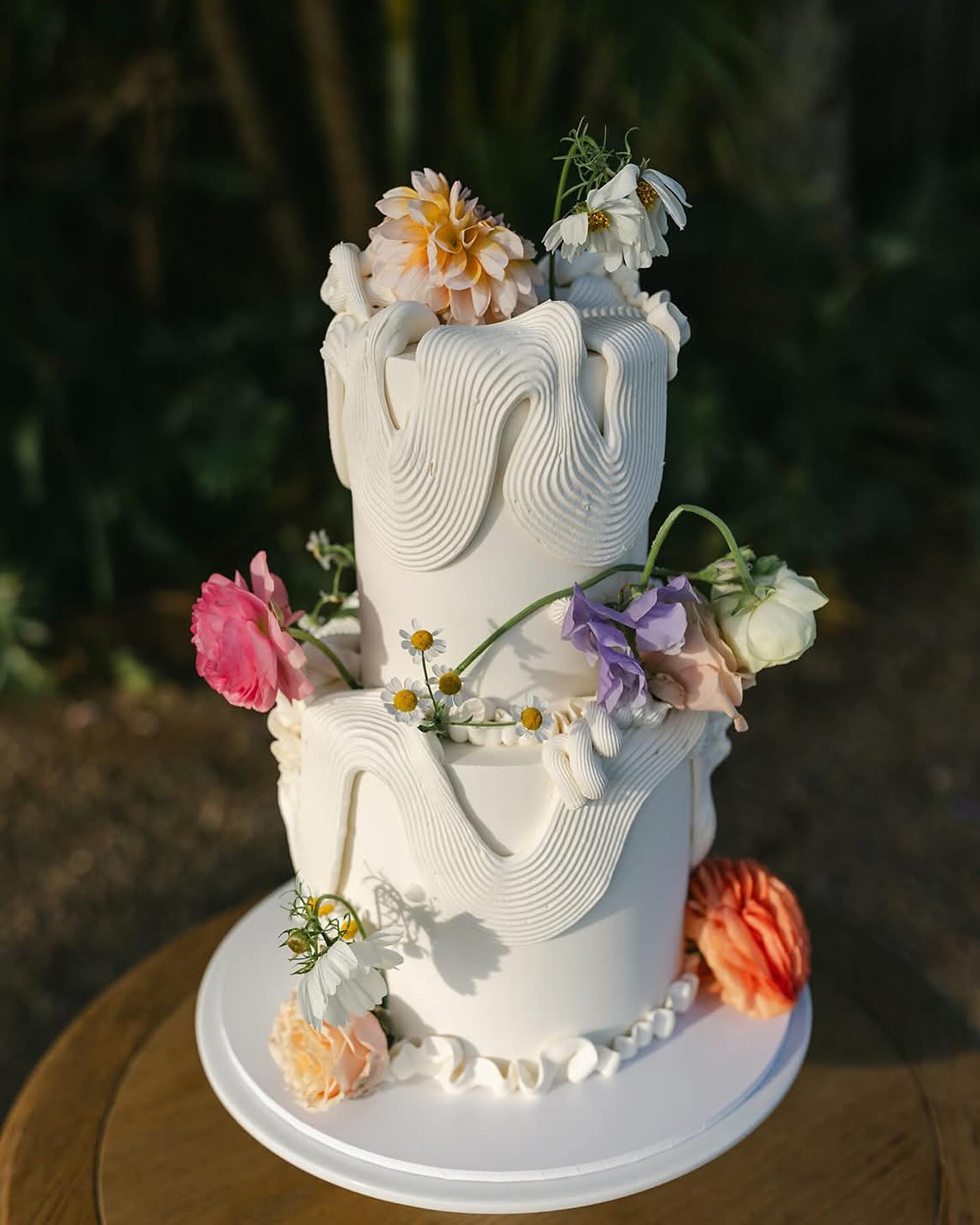 Andrea & Chris
📷 @beckrocchiphotography
@__elope__
@byronviewfarm
@wildernessflowers_
@theweddingshed