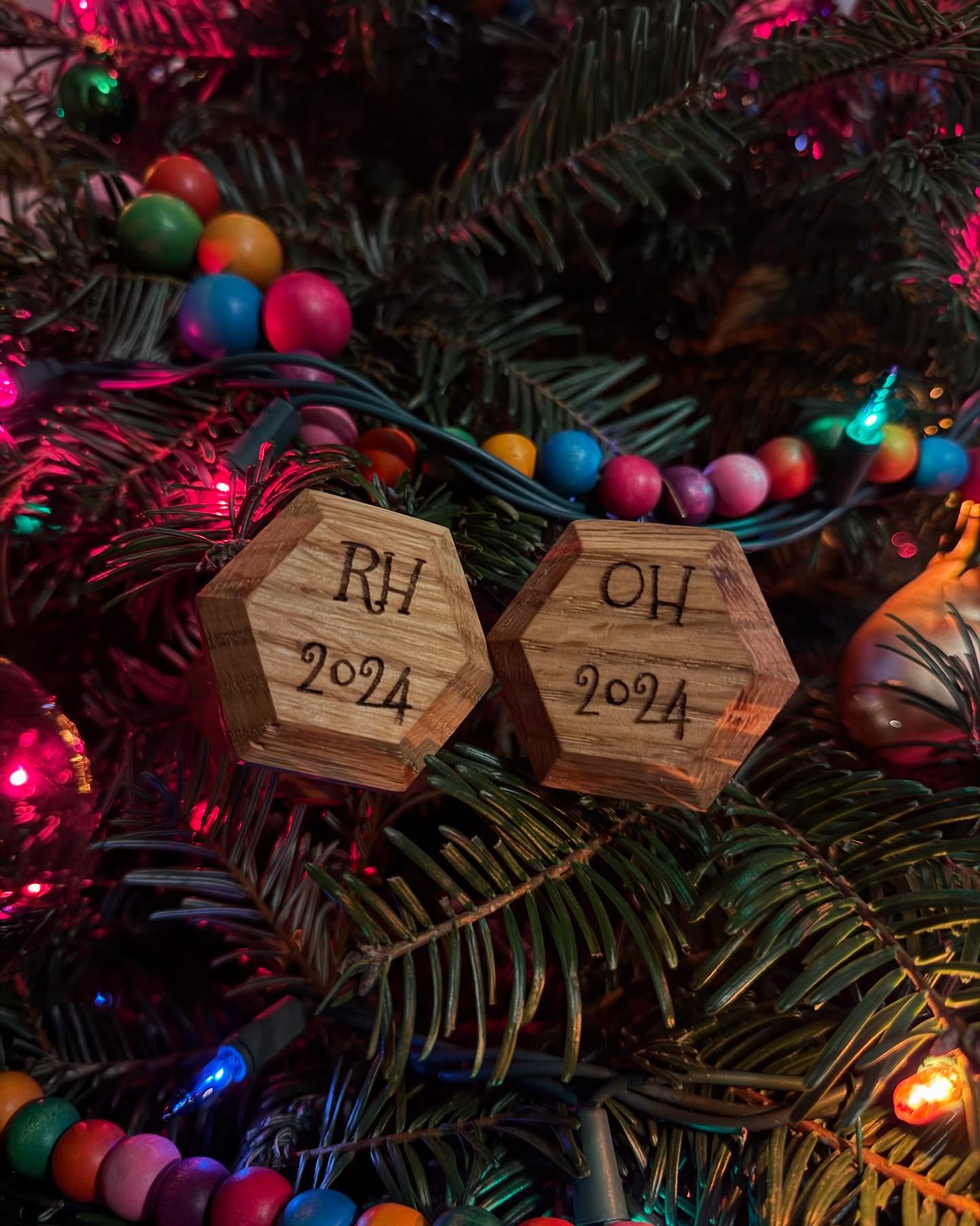 It’s tree decorating season which means time for some new ornaments! Get your custom engraved dumbbell ornaments ordered by Dec 18th and we’ll get them shipped out in time for Christmas.
Only $20 for a set of memorable handmade ornaments that make a fun and unique gift!
Order yours now on our website at www.homadewoods.com.
#homadewoods #ornaments #smallbusiness