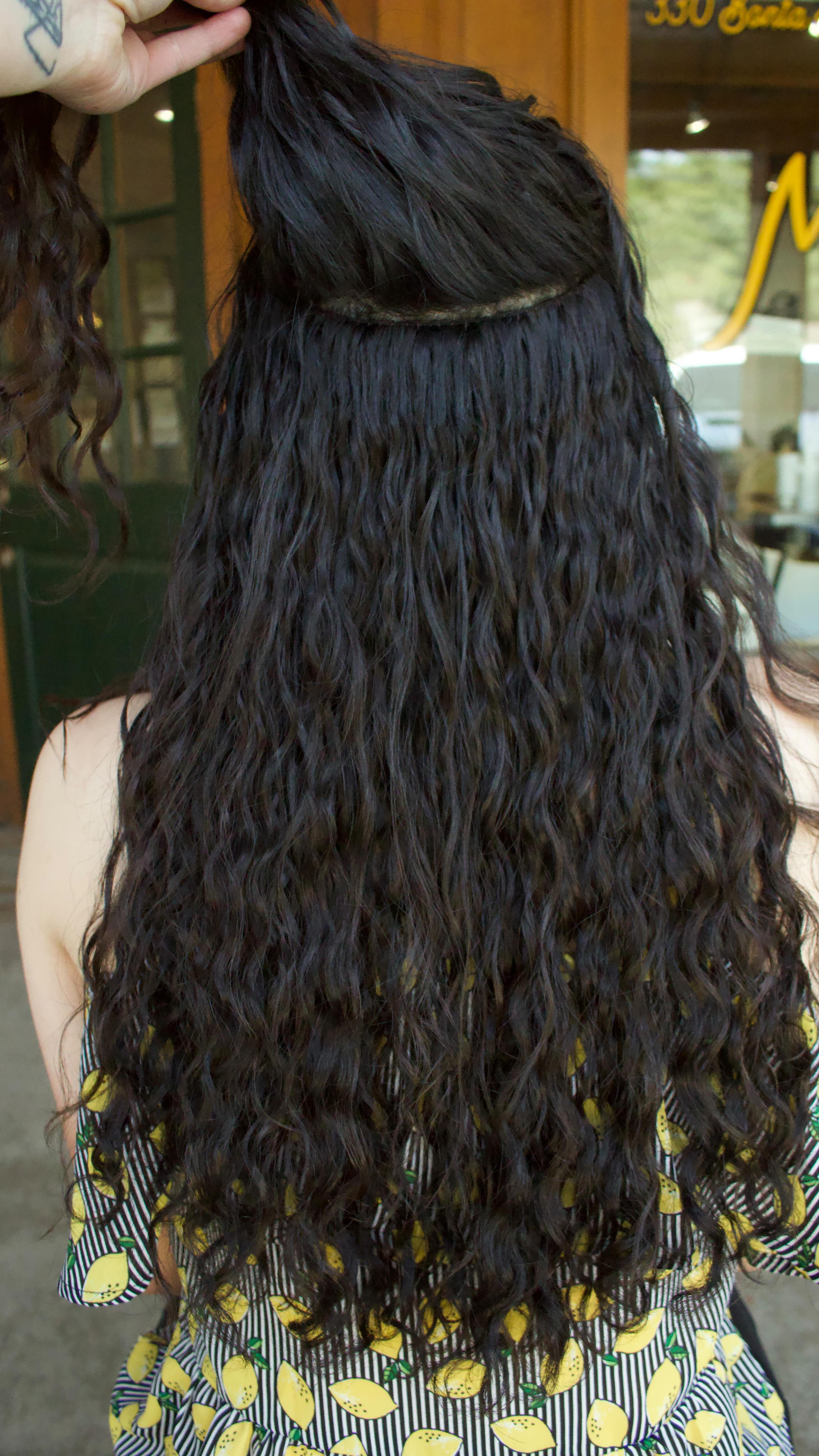 Luxury Hair Extensions.
.
What does this even mean?!
.
Well..Let’s dive into it! We would love nothing more than to share this special treat with you!
.
We will keep it simple with some bullet points!
.
✨ This is a great way to add length or fullness to your natural hair.
✨ We match your texture and density for the ultimate blend. No one will ever know. It’s our little secret.
✨ Comfort! The attention to detail is what makes or breaks the game. You can wear and style your hair with ease!
✨ Feeling Fab! Take on the day feeling and looking your best self!
.
Are you interested?! We can chat more about what your experience could look like! Click the link on our page for your free consultation!