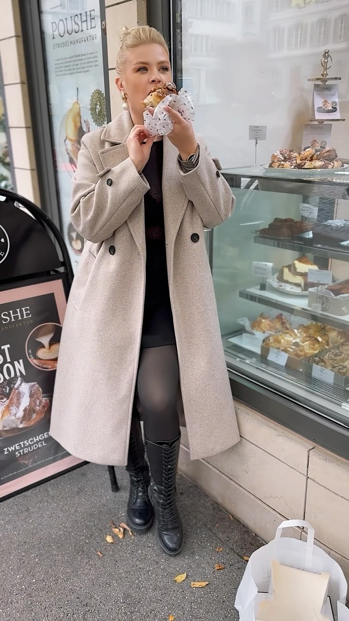 A couple of days ago, I had the pleasure of visiting Lucerne for a client meeting, and while I was there, I made sure to stop by Poushe, the incredible bakery known for its amazing strudels. 😋 I couldn’t resist picking 5 different flavors (because why not?), and of course, as soon as I stepped out, I had to dive into one! 🥐✨ If you’re in Lucerne, make sure to check it out – trust me, your taste buds will thank you! #PousheBakery #StrudelGoals #LucerneEats #SweetTreats #BakeryLove #strudel