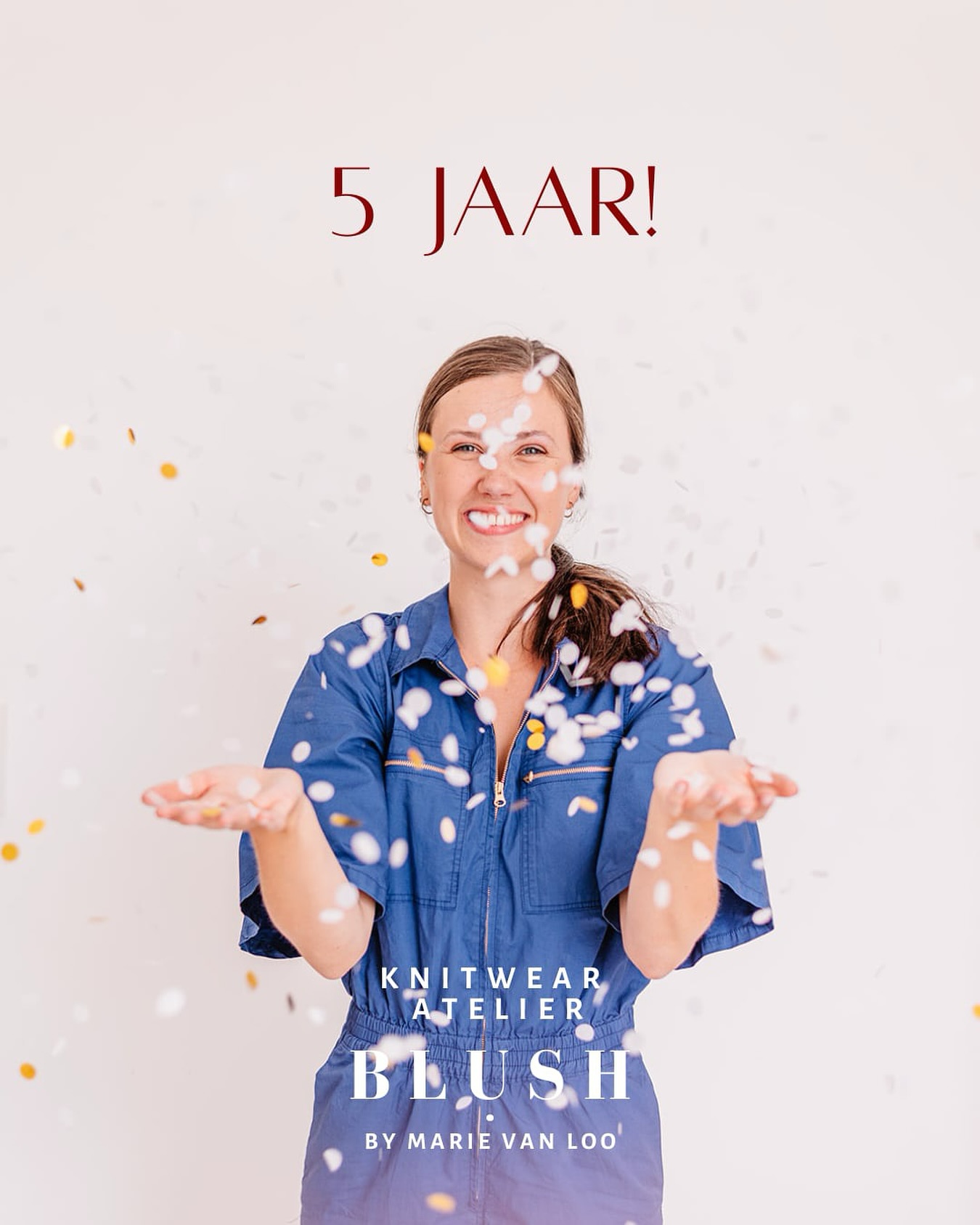 Feest! Want Knitwear Atelier Blush bestaat vandaag 5 jaar! We vieren 5 jaar aan warmte, zachtheid en dankbaarheid voor jullie. 💙
Om jullie te bedankten voor de steun en leuke aankopen, geven we eenmalig een
korting van 20% én gratis verzending t.e.m. 15 december met de code DANKJEWEL20
Veel shop plezier!
Ontdek nu onze collecties via link in bio.
#alpacaknitwear #knitweardesigner #alpacawool #handmadeknits #winterknits