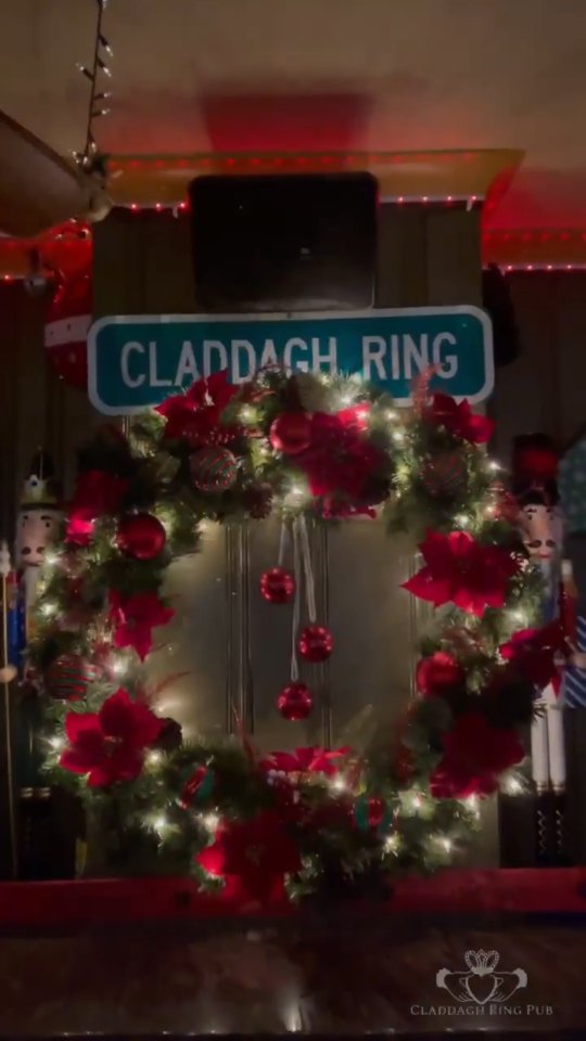 It's that time of year and we're bringing the
holiday cheer. We've decked the halls and
transformed @claddaghringpubchicago into a
winter wonderland.
Festively decorated to help get you into the
holiday spirit. We have holiday-themed cocktails, coquito and specialty shots sure to
warm you up. Stop in today and check us out 🎅