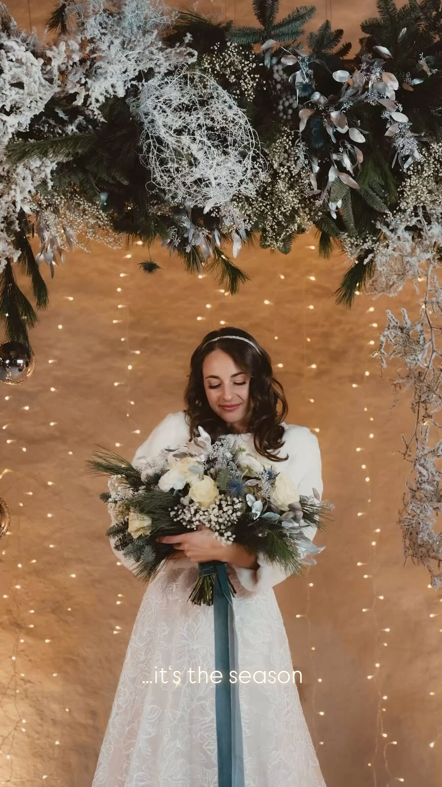 …✨Sparkling Wedding 🤍✨
#xmaswedding #specialtimeofyear #weddingconcept