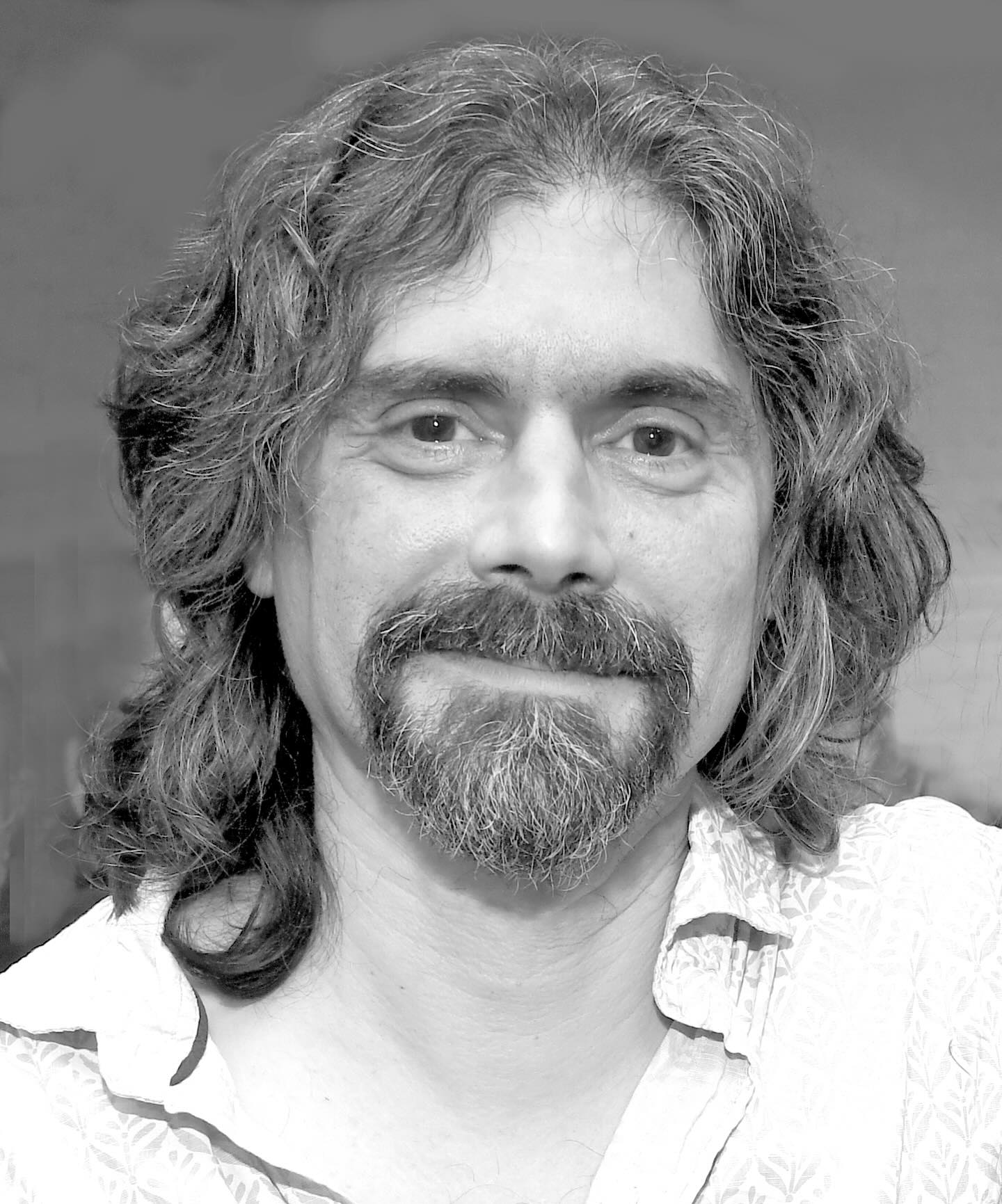 📅 Monday, December 9th—don’t miss this!
Join us for a discussion with Stephen Blauweiss, a filmmaker, historian, and graphic designer whose 35-year career spans independent films, museum exhibitions, and publications. From his Manhattan roots to 25 years in the mid-Hudson Valley and now in Europe, Blauweiss has explored a wide variety of subjects, including art, history, and social issues.
Blauweiss has produced films on a wide variety of subjects, from art and education to social and environmental issues, including three features and more than 75 shorts, mostly about artists, 20 of which have aired on PBS. Some of the short films were included in museum exhibitions at the New York State Museum, Mass Moca, the Albany Institute of History & Art, and the Dorsky Museum of Art.
Deeply immersed in history, especially that of the Hudson Valley, Blauweiss co-produced and co-directed the documentary “Lost Rondout: A Story of Urban Removal,” and is currently in production on a new feature documentary, “Sharkey & His Pals”. Blauweiss and his partner Karen Berelowitz co-authored and published two books: “The Life & Death of the Kingston Post Office” and “The Story of Historic Kingston”. They are working on a third book about their new hometown, Leuven, Belgium.
✨ Don’t miss this opportunity to hear Stephen Blauweiss share his insights and experiences!