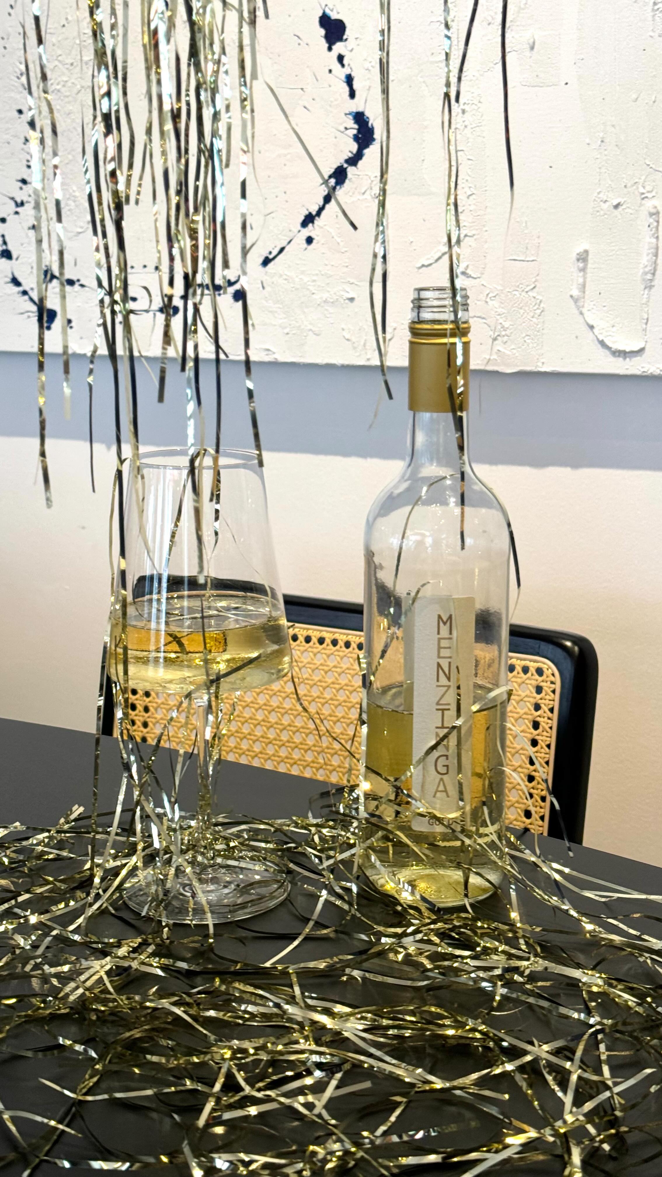 BREAKING NEWS 🚨🫶🏼
Das bacibaci ist nun offiziell eine Tagesbar! Ab jetzt dürfen wir Alkohol ausschenken 🥂🍻🍾
Kommt vorbei und trinkt mit uns! 😉🤗