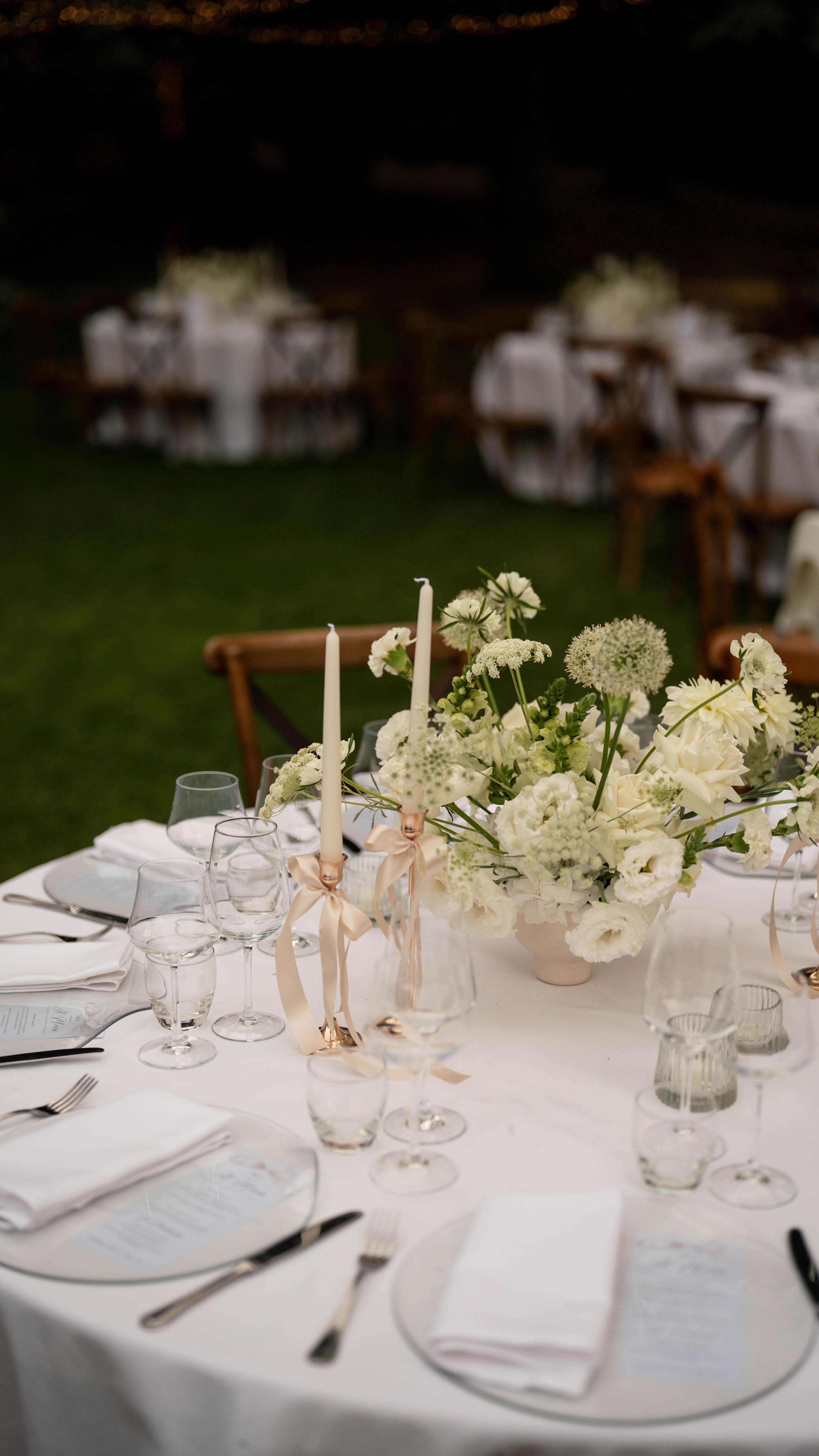 Bride to be 2025, ecco alcune idee per il vostro matrimonio l’anno prossimo! 🤍
Alcune nostre coppie degli anni passati, sono state così meravigliose da affidarsi completamente ed insieme abbiamo “anticipato i tempi”😂
Quindi, spose 2025 pronte ad osare e giocare con la fantasia? ✨
Ps: tutte le foto sono di nostri lavori ✌🏼
#noviaweddings #bridetobe2025 #sposi2025 #weddingplanneritaly #italianweddingplanner #italyweddings #weddingplanneritalia #matrimonio #weddinginspo #weddingtrend #weddingtrends