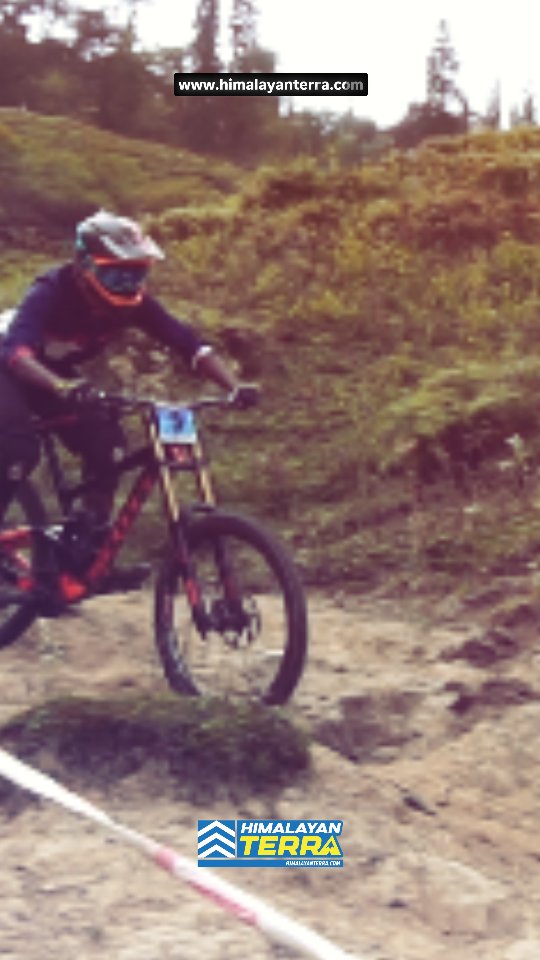 #throwbackthursday - When downhill racing in the Himalayas started during the Himalayan Mountain Bike Festival. Here, you see @piyush1tothelimit rolling down the DH race track at Solang Valley. Stay tuned for good stuff coming in 2025. - www.himalayanterra.com
#tbtthursday #himalayanterra #himachalpradesh #solangvalley #manali #downhillmtb #dhracing #mountainbike #actionsports