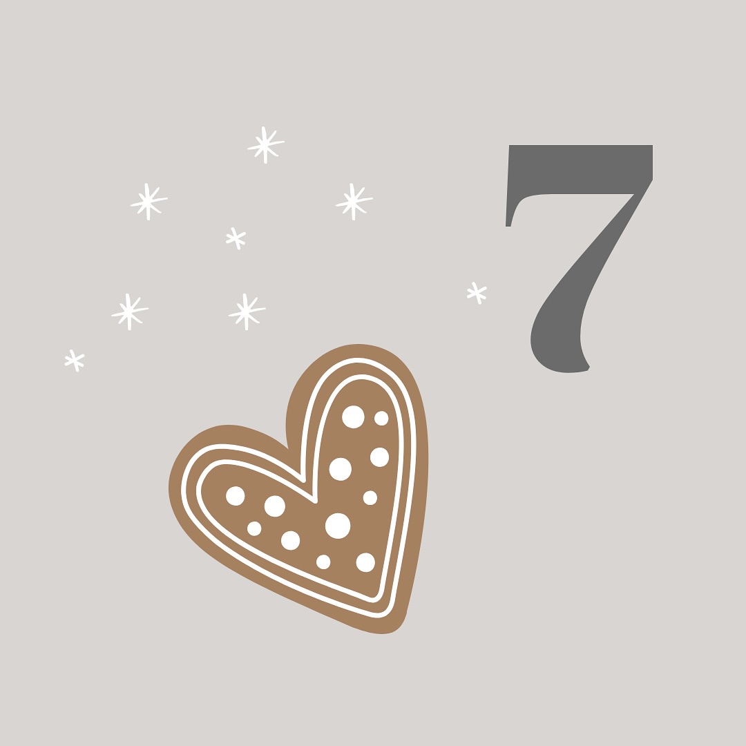 ⚓️Der Achtsamkeits-Anker⚓️
🏁 Die Zielsetzung ist ein wichtiger Bestandteil meiner Arbeit. Zielsetzung hat aber nicht immer mit Leistungssteigerung zu tun. Viele meiner Klienten haben das Ziel, mehr auf sich achten und mehr Achtsamkeit und Erholung in ihren Alltag einzubauen. Besonders für diejenigen, die von Burnout bedroht sind, empfehle ich, sich Zeit für Entspannung und Selbstfürsorge zu nehmen, anstatt sich ausschließlich auf Leistungsziele zu konzentrieren.
🏴☠️ Selbst die hartgesottensten Piraten, die die sieben Weltmeere unsicher machten, suchten nach einem Schatzzug immer auch einen ruhigen Hafen und ließen den Anker fallen, um ihre Beute zu sichern und Kraft für neue Abenteuer zu tanken.
❓Warum ein Jahr der Entschleunigung sinnvoll sein kann❓
💭 Prävention von Burnout: Ständige Leistungsanforderungen können zu Erschöpfung und emotionaler Ausgebranntheit führen. Ein Jahr der aktiven Selbstfürsorge kann helfen, Burnout vorzubeugen und die eigene Resilienz zu stärken.
💭 Tiefere Selbstkenntnis: Indem wir uns Zeit nehmen, um in uns hineinzuhorchen, unsere Bedürfnisse zu erkennen, oder ein Coaching in Anspruch nehmen, können wir zu einer tieferen Selbstkenntnis gelangen.
💭 Verbesserte Beziehungen: Wenn wir ausgeglichener und zufriedener sind, können wir auch unsere Beziehungen zu anderen Menschen intensiver pflegen.
💭 Erhöhte Kreativität: Pausen und Ruhephasen können unsere Kreativität fördern und uns neue Perspektiven eröffnen.
❓Was bedeutet es, ein Jahr der aktiven Selbstfürsorge zu leben❓
🧘🏼♀️ Achtsamkeit praktizieren: Achtsamkeitsübungen wie Meditation oder Yoga können helfen, im Moment anzukommen und Stress abzubauen.
✋🏻 Grenzen setzen: Es ist wichtig, Nein sagen zu können und sich nicht zu überfordern.
🌳 Zeit in der Natur verbringen: Spaziergänge oder Aufenthalte in der Natur können die mentale Gesundheit fördern.
❗️Ein Jahr der Selbstfürsorge ist keine Zeitverschwendung, sondern eine Investition in die eigene Gesundheit❗️
Füge gerne den Achtsamkeits-Anker zu deinem Visionboard hinzu. Er erinnert dich, auch mal eine Pause zu machen.
#adventskalender #coaching #achtsamkeit #persönlichkeitsentwicklung #betterme #soundoffreedom #selbstliebe